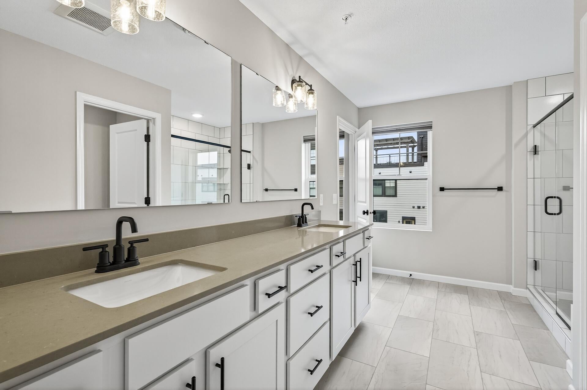 Saint Paul, Minnesota, 55116, United States, 4 Bedrooms Bedrooms, ,4 BathroomsBathrooms,Residential,Active,2003561