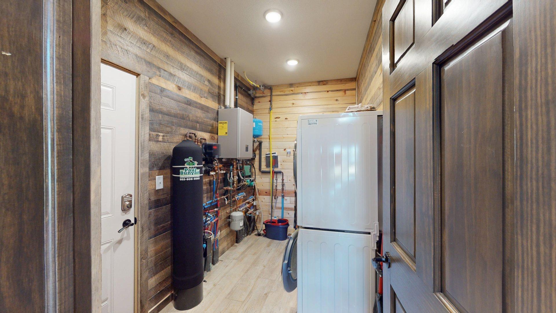 Crane Lake, Minnesota, 55725, United States, ,4 BathroomsBathrooms,Residential,Active,1797977
