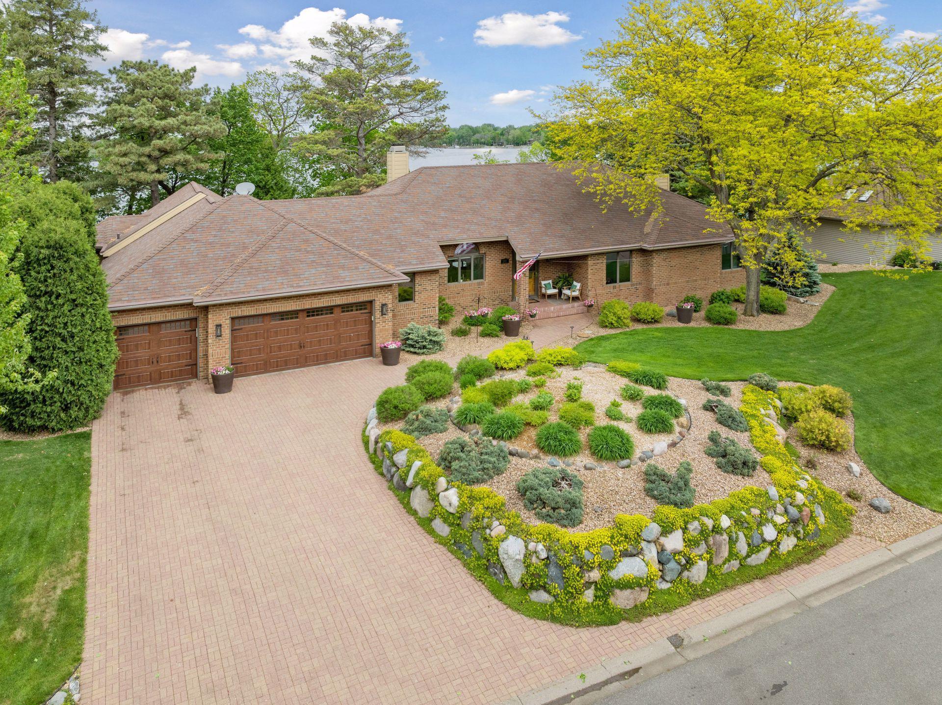 Forest Lake, Minnesota, 55025, United States, 4 Bedrooms Bedrooms, ,3 BathroomsBathrooms,Residential,Active,1824902