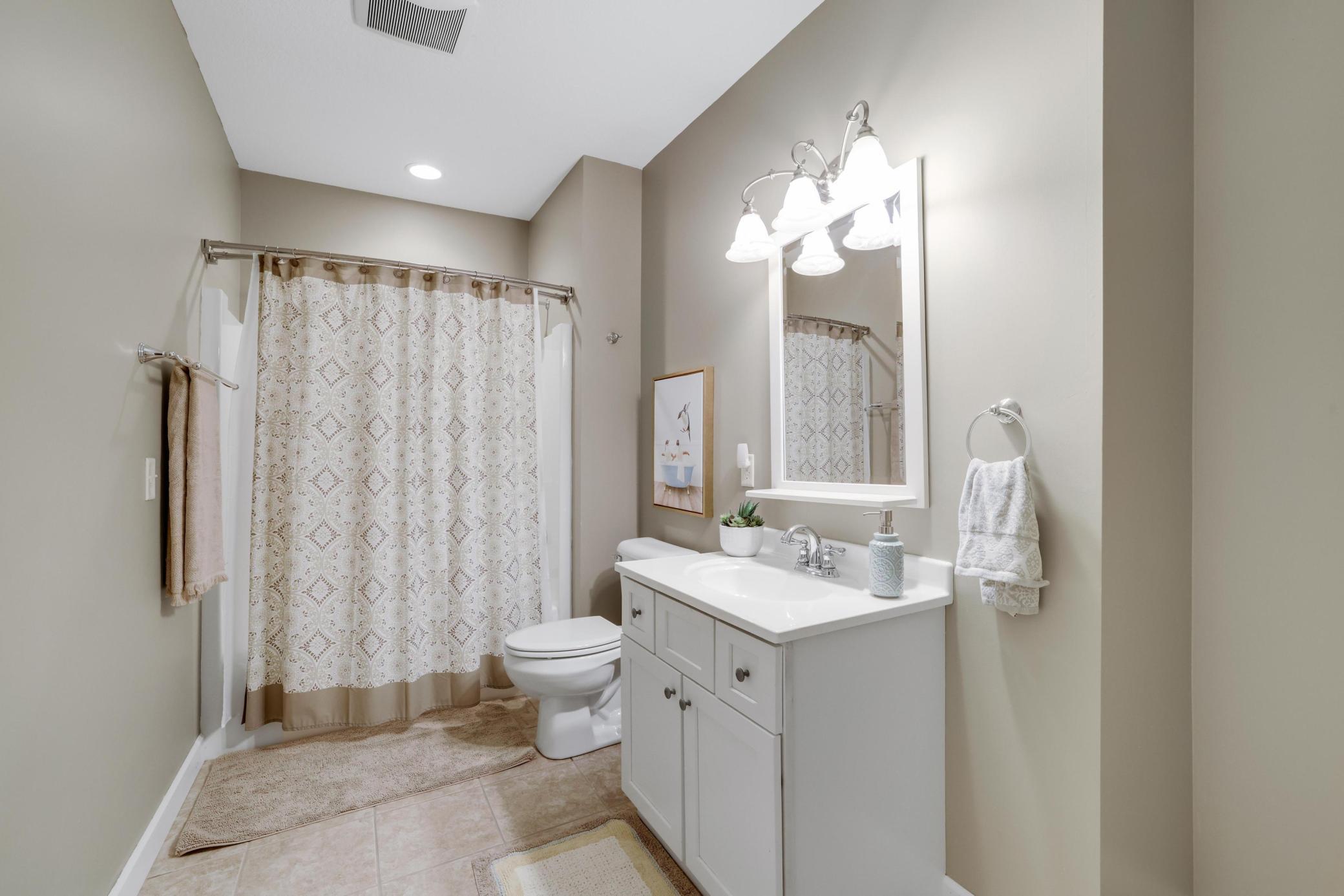 Prescott, Wisconsin, 54021, United States, 5 Bedrooms Bedrooms, ,4 BathroomsBathrooms,Residential,Active,1961932