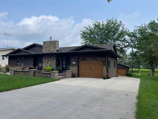 1522 PARK AVE, WORTHINGTON, MN 56187 - Image 1