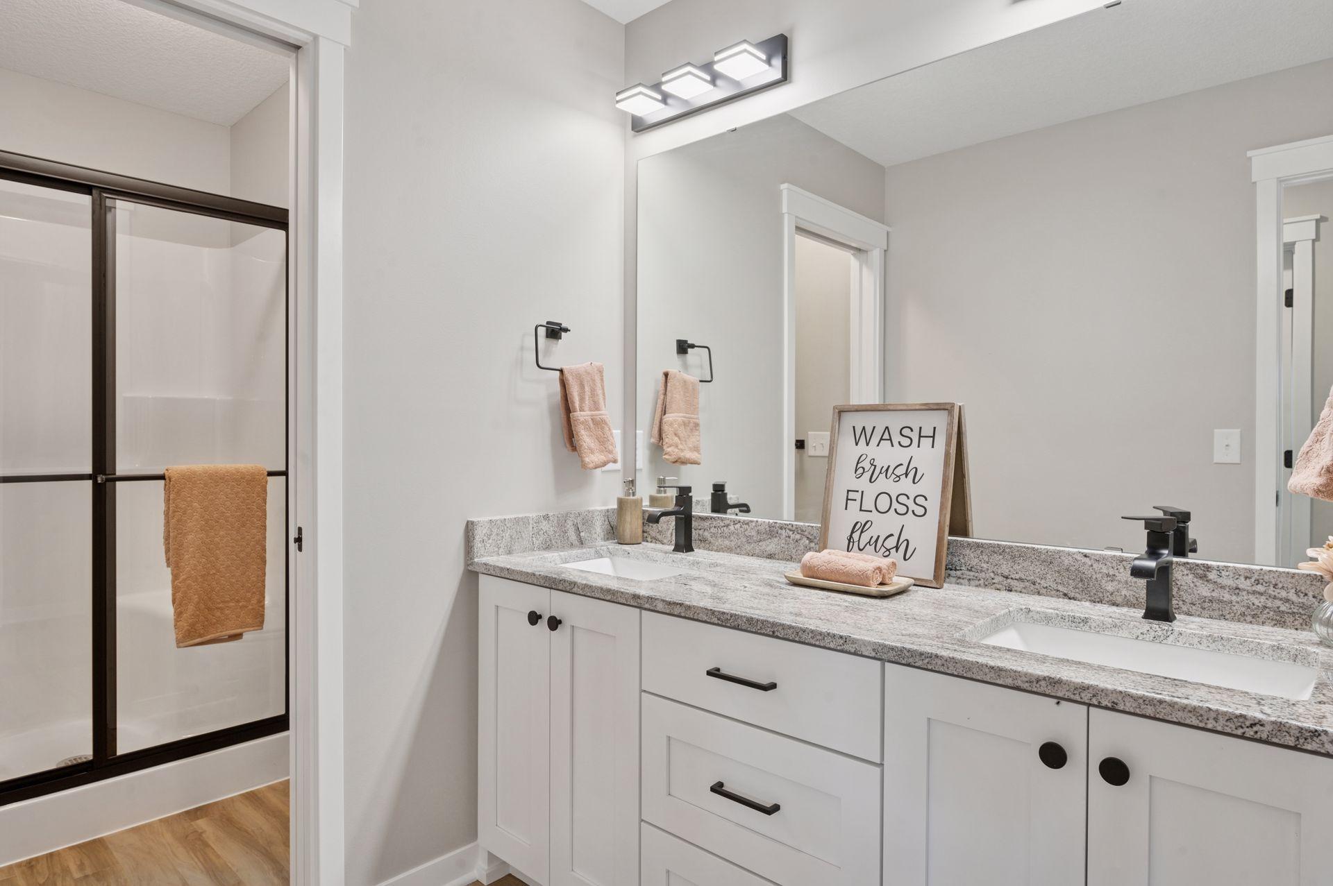 Ham Lake, Minnesota, 55304, United States, ,3 BathroomsBathrooms,Residential,Active,1839735