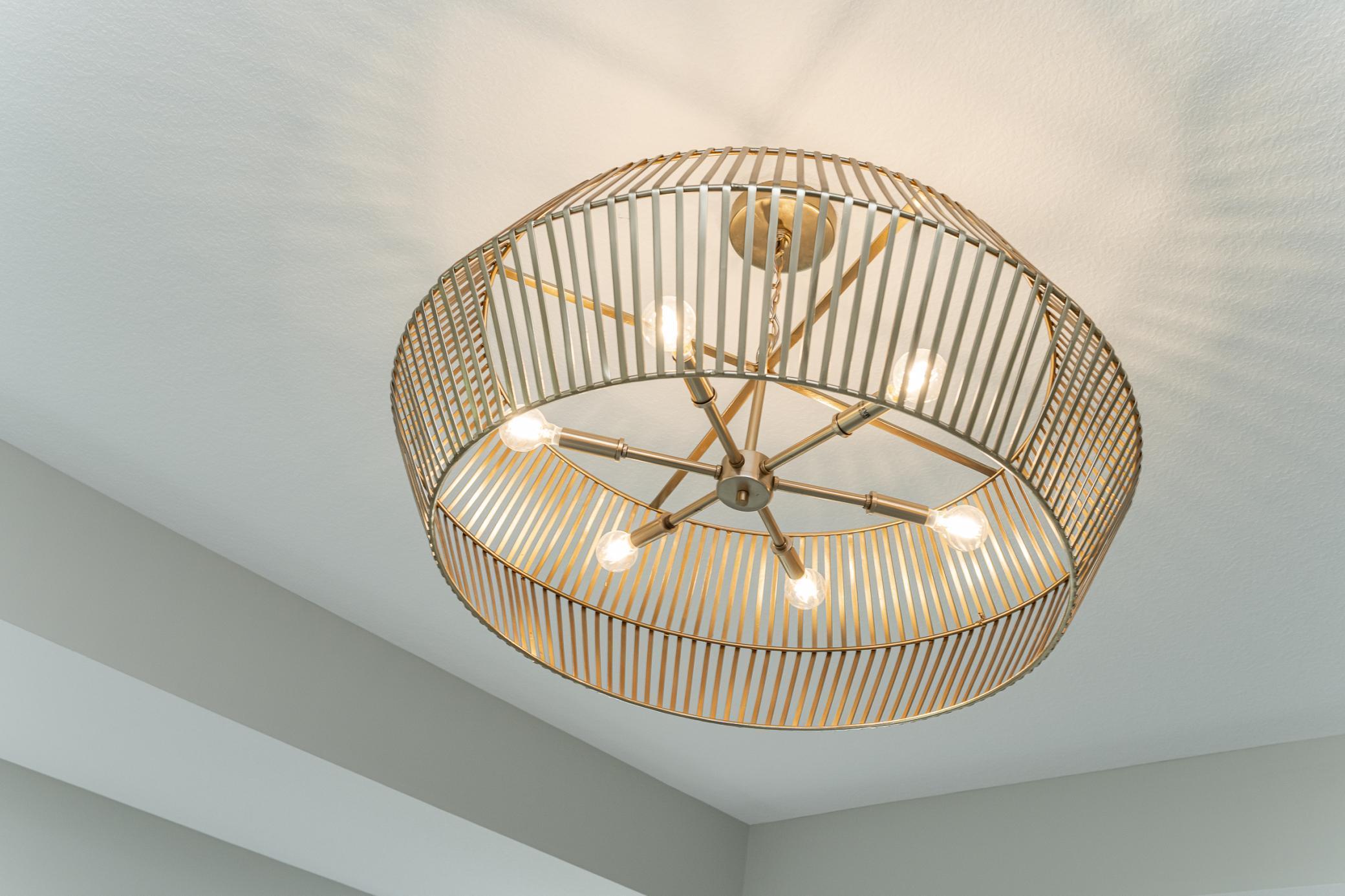 Rochester, Minnesota, 55902, United States, 6 Bedrooms Bedrooms, ,5 BathroomsBathrooms,Residential,Active,1936101