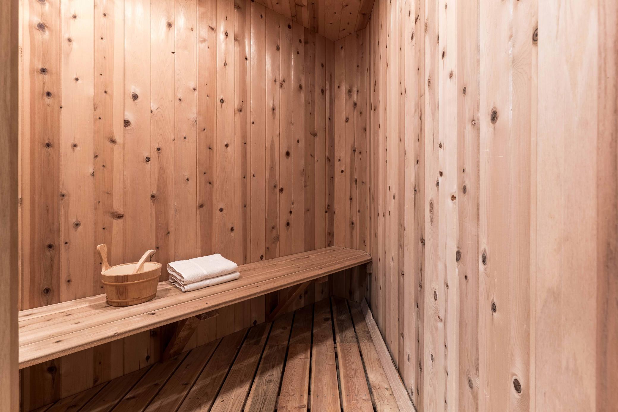 Alexandria, Minnesota, 56308, United States, 4 Bedrooms Bedrooms, ,6 BathroomsBathrooms,Residential,Active,1964256