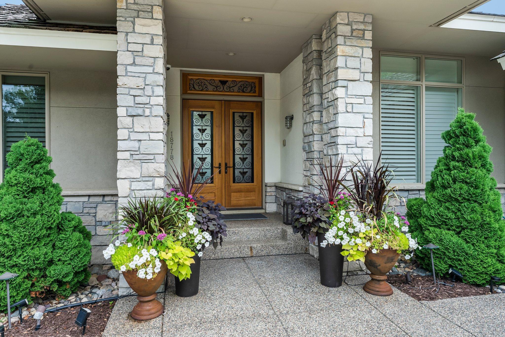 Eden Prairie, Minnesota, 55347, United States, ,4 BathroomsBathrooms,Residential,Active,1764072