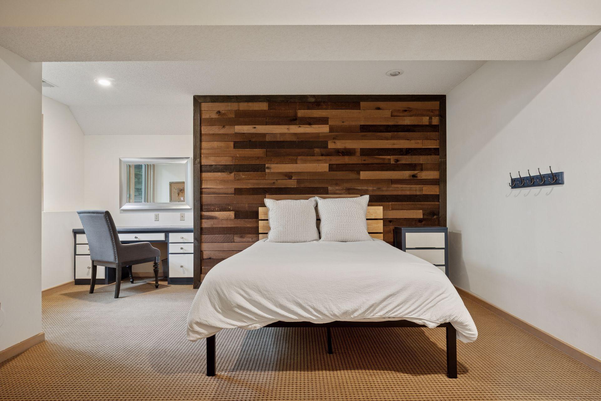 Eden Prairie, Minnesota, 55347, United States, 4 Bedrooms Bedrooms, ,5 BathroomsBathrooms,Residential,Active,1959538