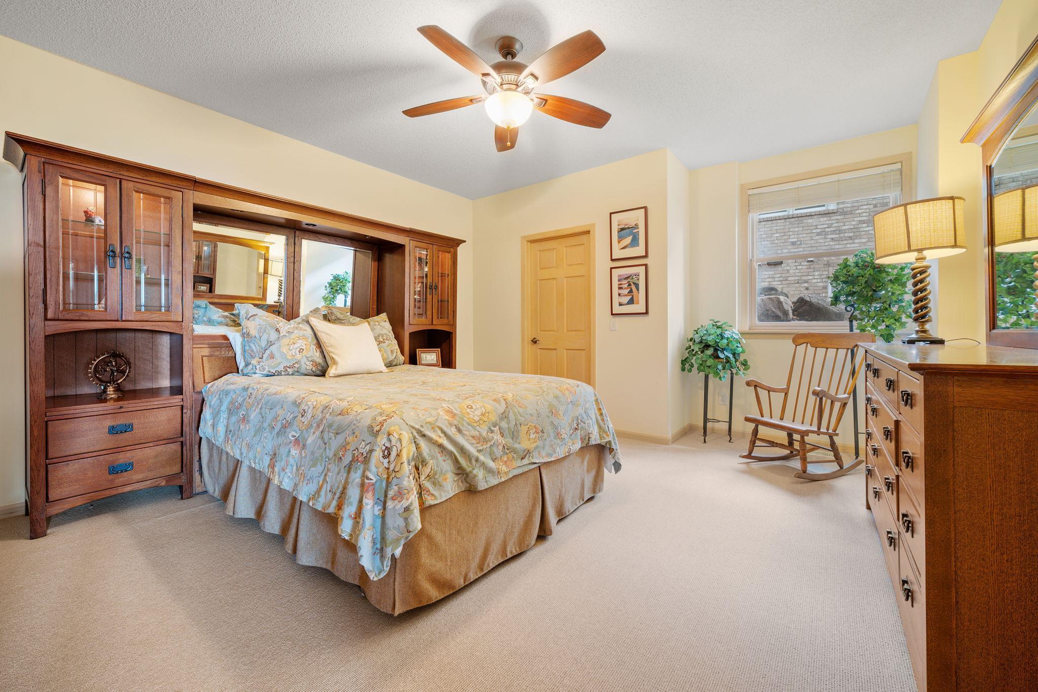 Wayzata, Minnesota, 55391, United States, 4 Bedrooms Bedrooms, ,3 BathroomsBathrooms,Residential,Active,1953718