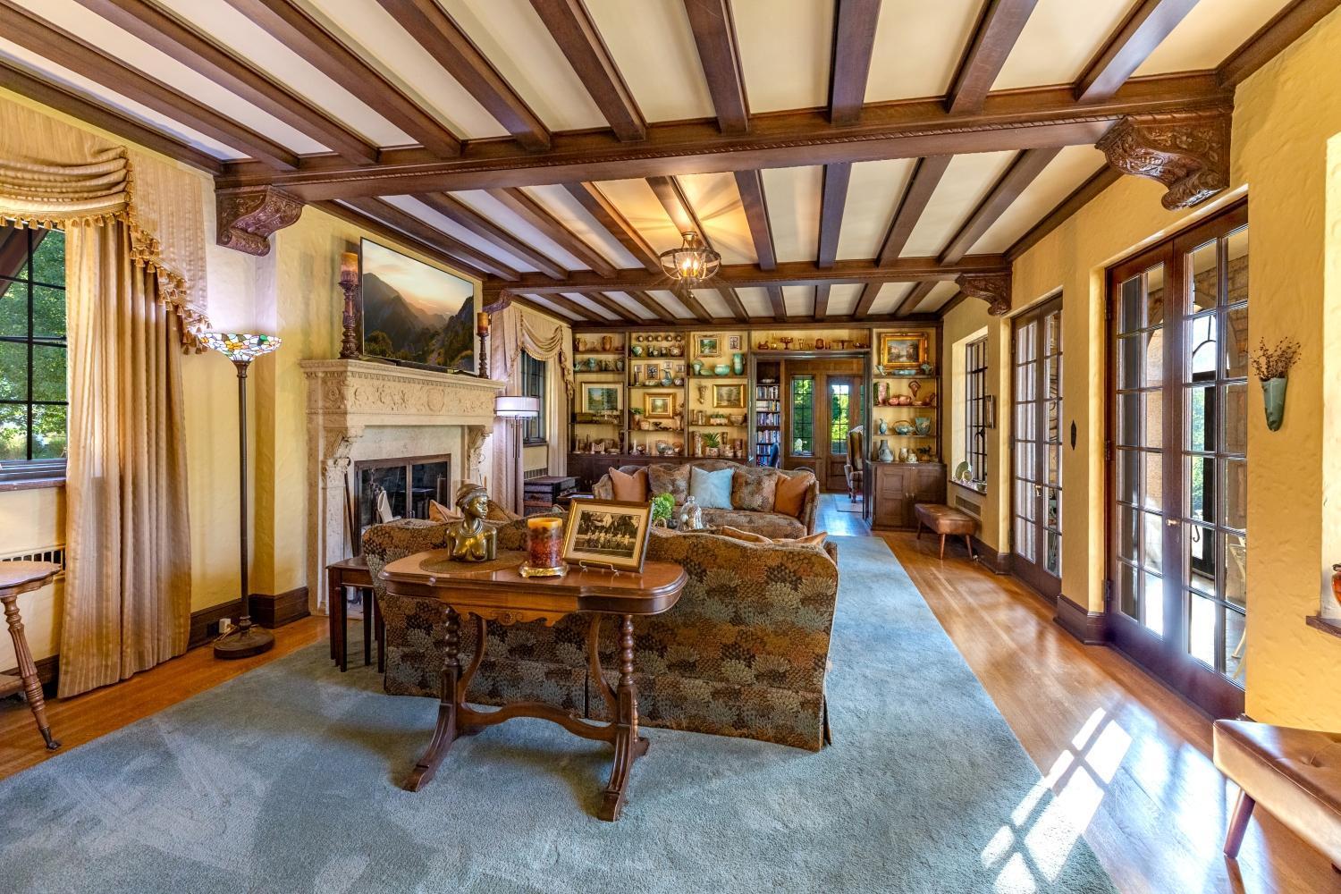 Winona, Minnesota, 55987, United States, 6 Bedrooms Bedrooms, ,6 BathroomsBathrooms,Residential,Active,1926925