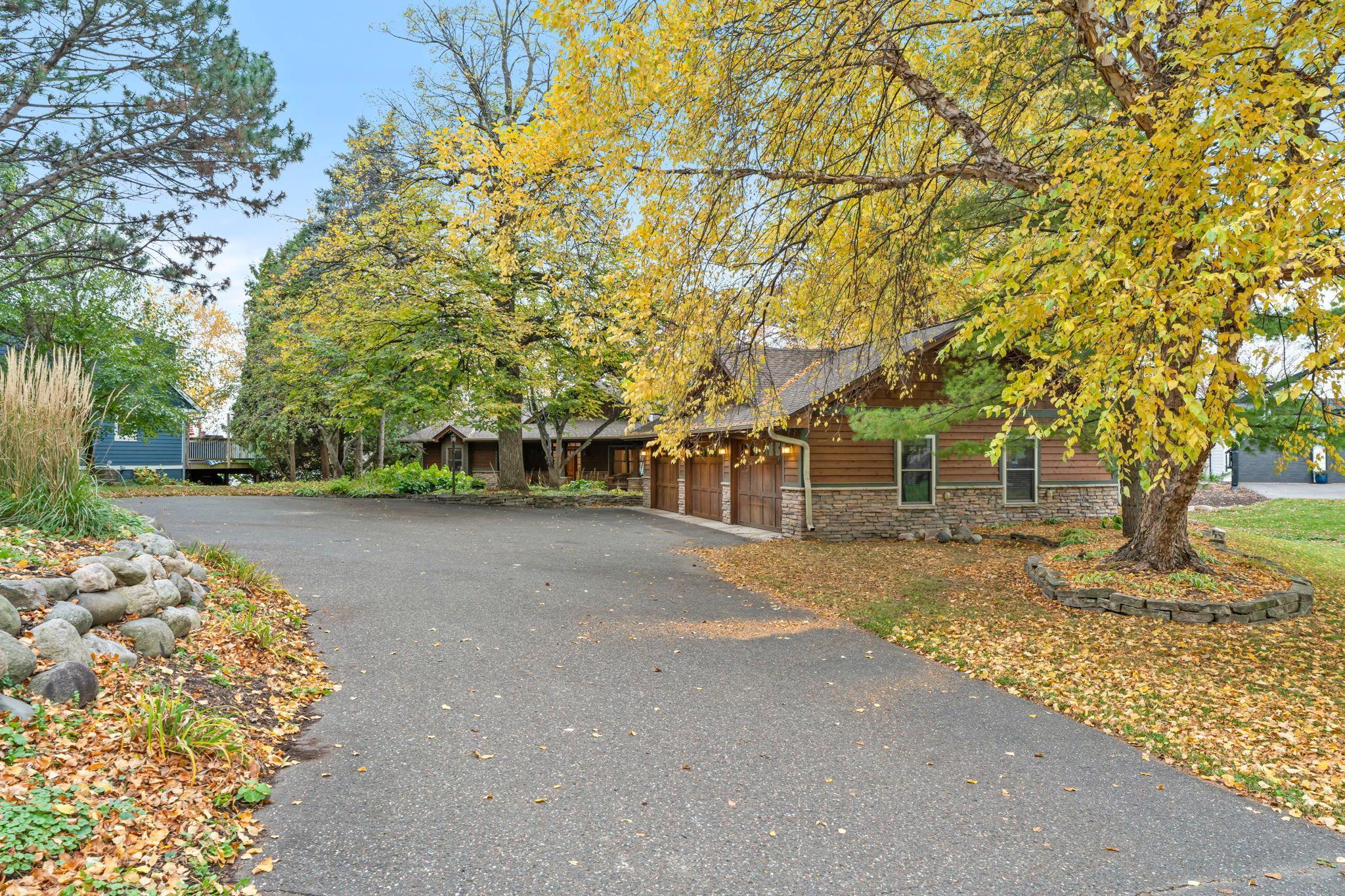 Arden Hills, Minnesota, 55112, United States, 4 Bedrooms Bedrooms, ,3 BathroomsBathrooms,Residential,Active,1973290