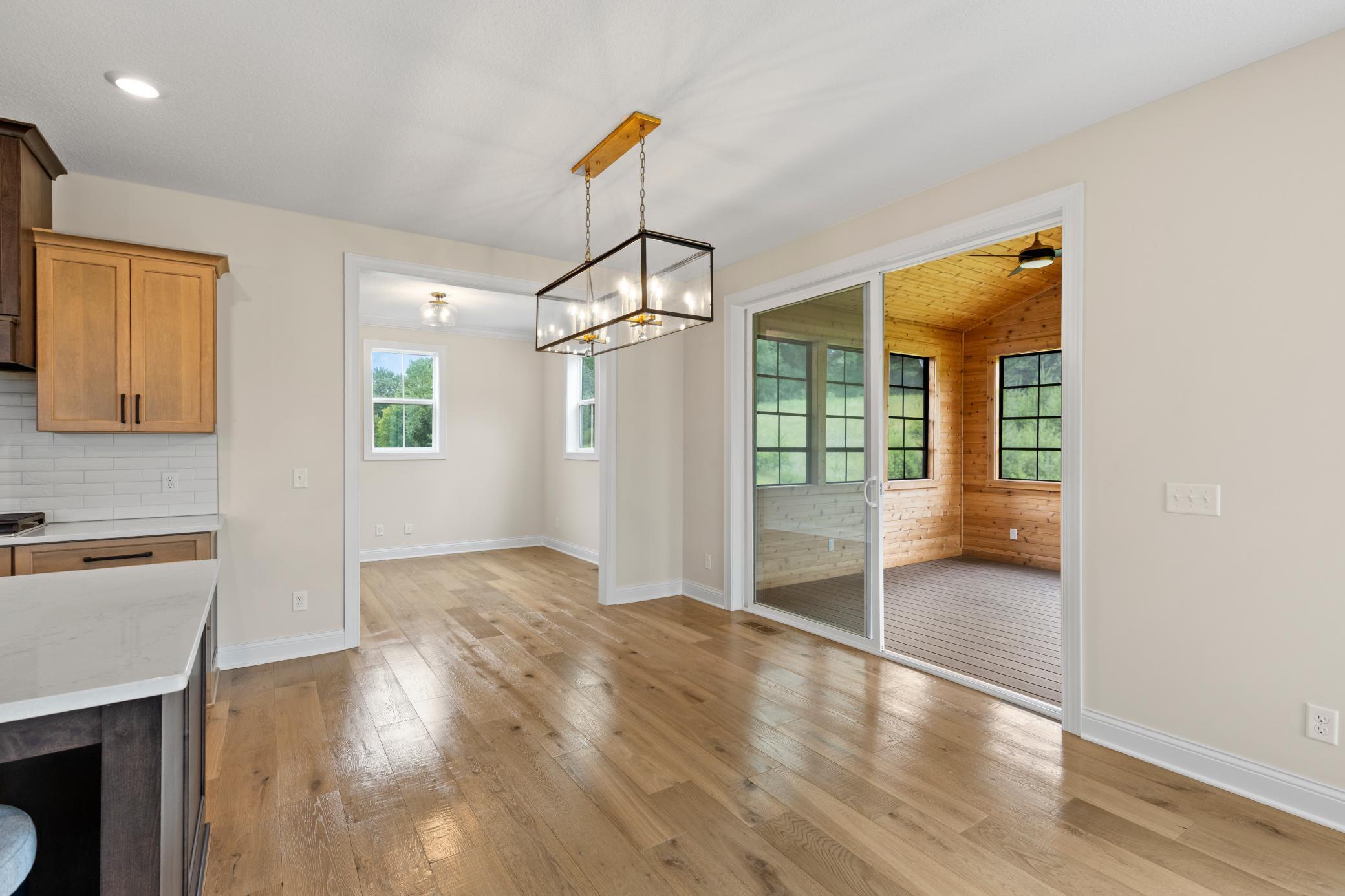 Lake Elmo, Minnesota, 55042, United States, 5 Bedrooms Bedrooms, ,5 BathroomsBathrooms,Residential,Active,1899902