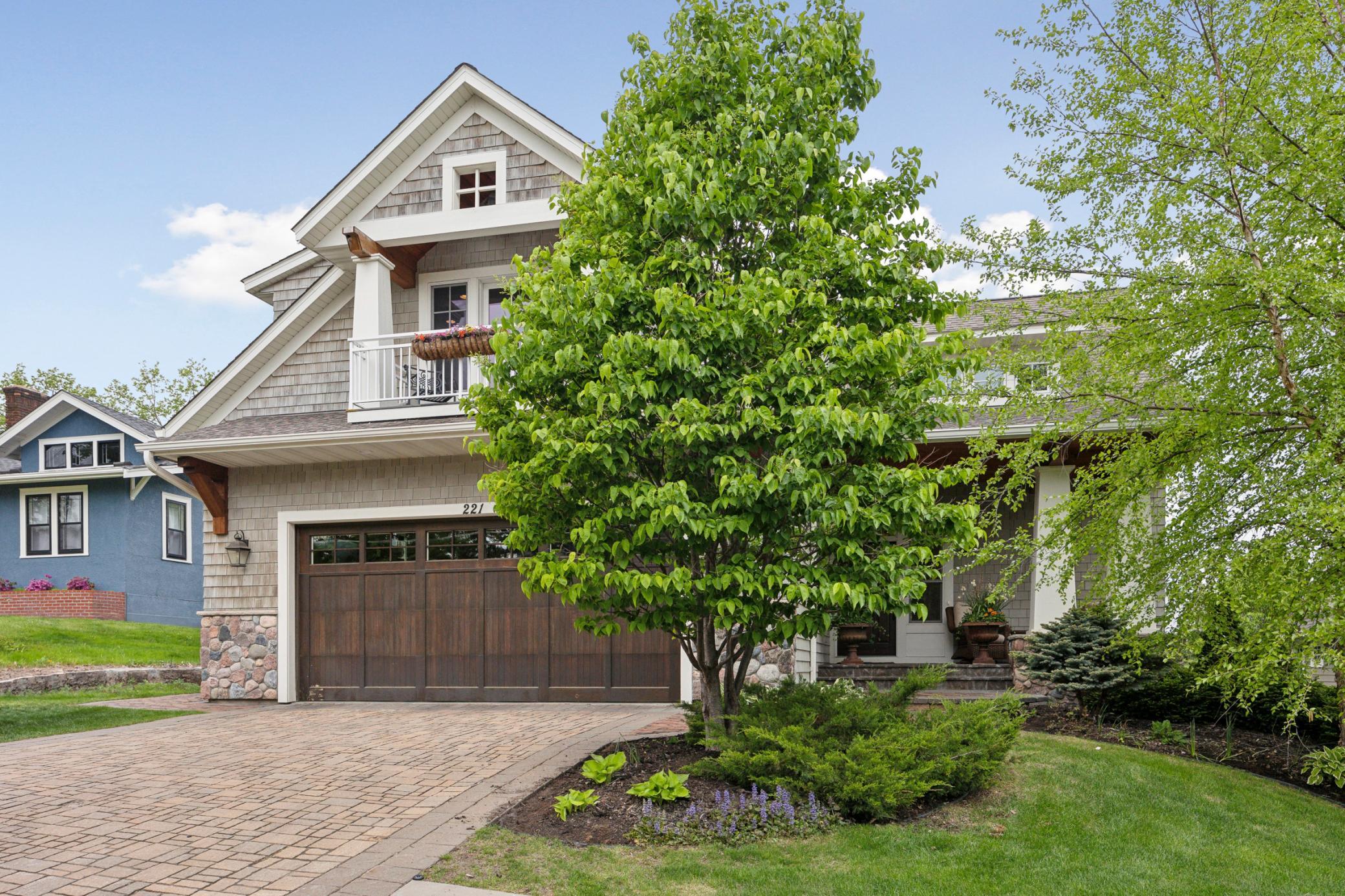 Wayzata, Minnesota, 55391, United States, 3 Bedrooms Bedrooms, ,4 BathroomsBathrooms,Residential,Active,1764465
