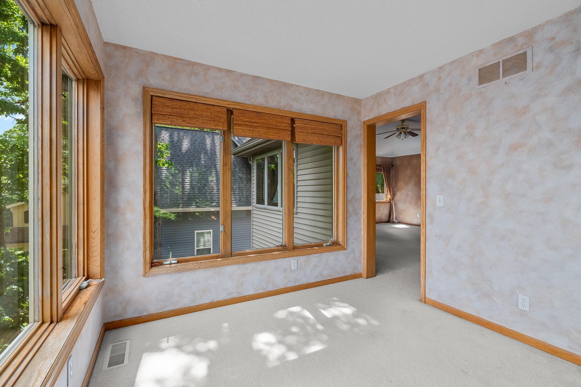 Prior Lake, Minnesota, 55372, United States, 4 Bedrooms Bedrooms, ,4 BathroomsBathrooms,Residential,Active,1995257