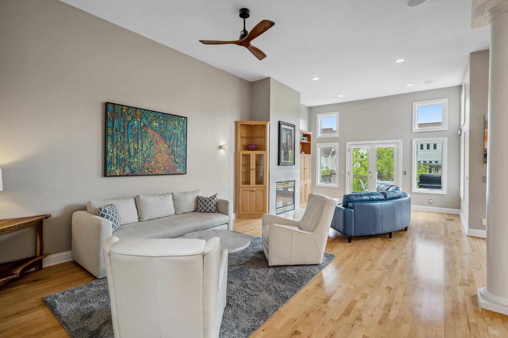 Minneapolis, Minnesota, 55401, United States, 4 Bedrooms Bedrooms, ,4 BathroomsBathrooms,Residential,Active,2003546