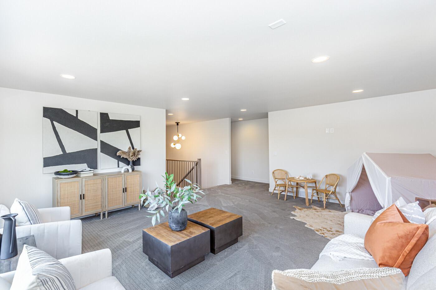 Fargo, North Dakota, 58104, United States, 6 Bedrooms Bedrooms, ,5 BathroomsBathrooms,Residential,Active,2010195