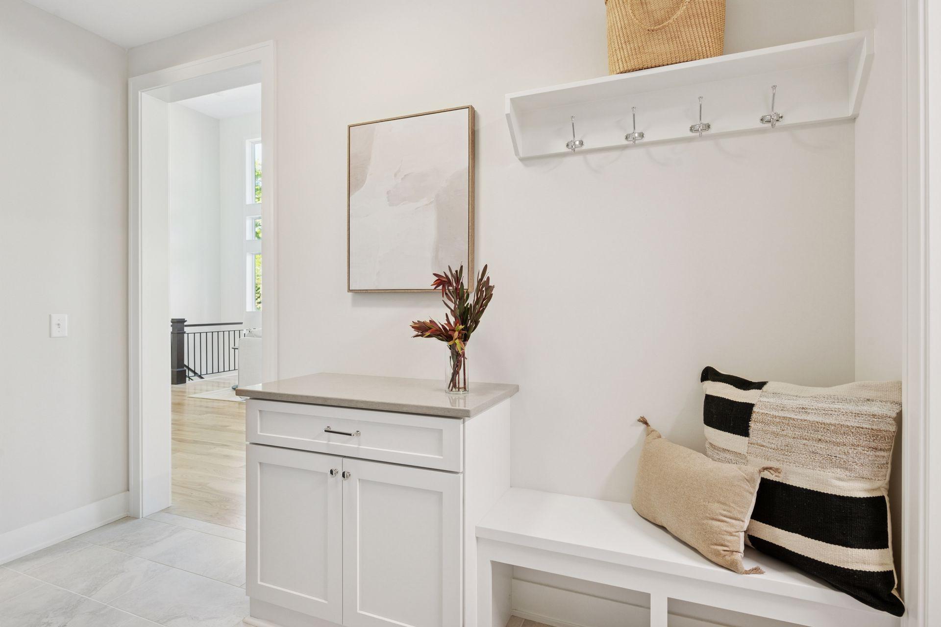 Saint Paul, Minnesota, 55118, United States, 4 Bedrooms Bedrooms, ,4 BathroomsBathrooms,Residential,Active,1973547