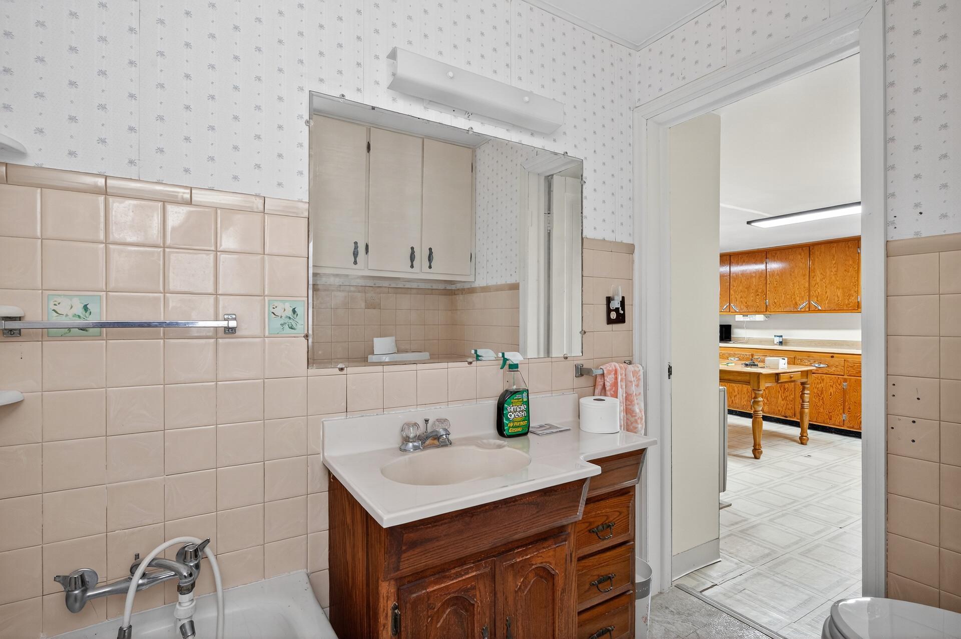 Marine On Saint Croix, Minnesota, 55047, United States, 4 Bedrooms Bedrooms, ,1 BathroomBathrooms,Residential,Active,1964492