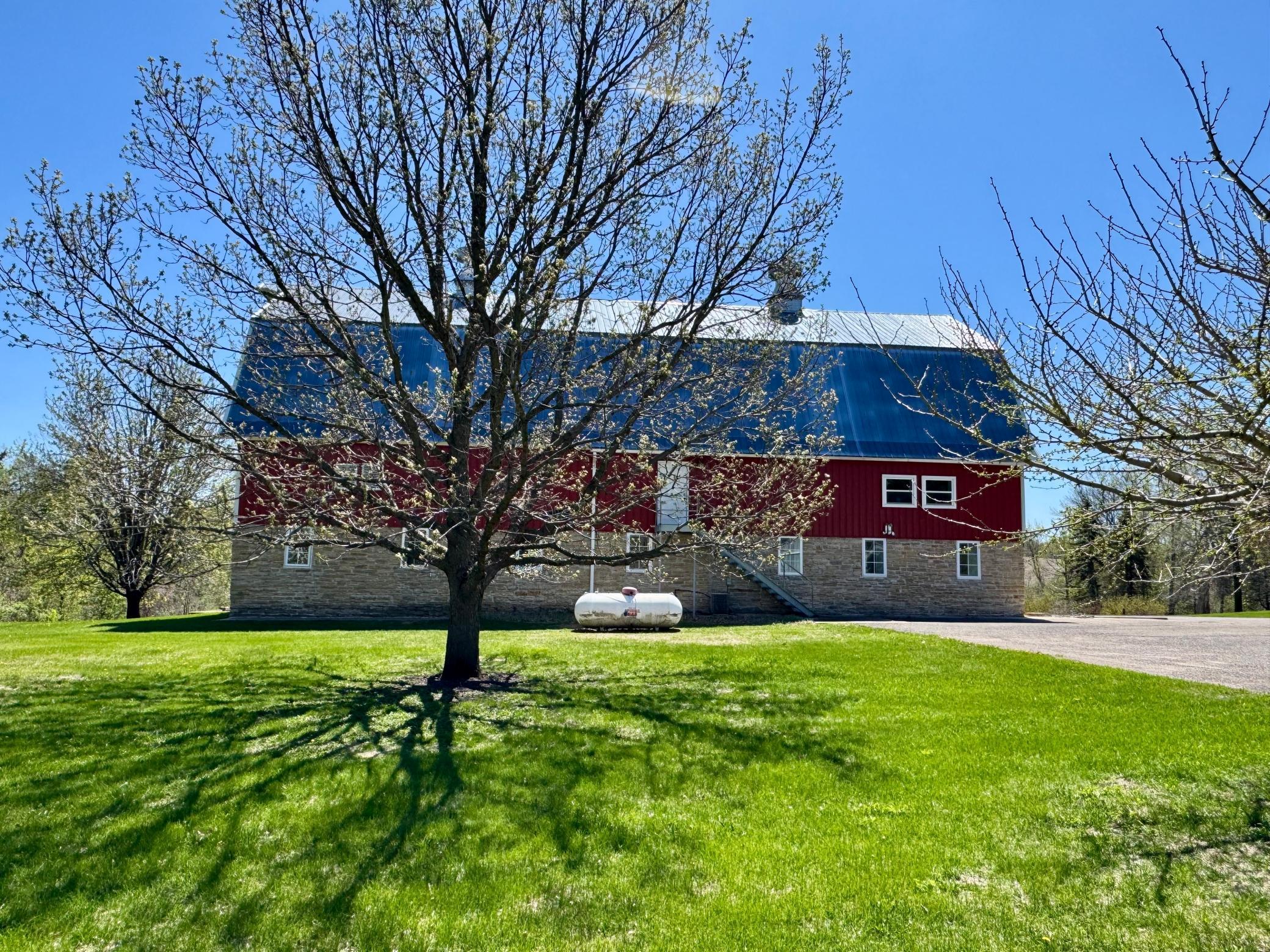 Northfield, Minnesota, 55057, United States, 3 Bedrooms Bedrooms, ,3 BathroomsBathrooms,Residential,Active,1920261