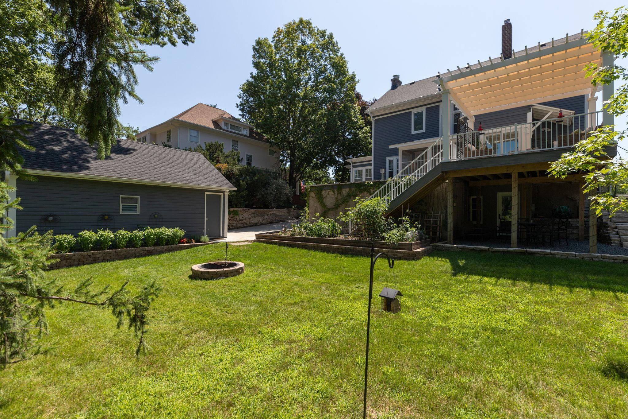 Rochester, Minnesota, 55902, United States, ,4 BathroomsBathrooms,Residential,Active,1762862