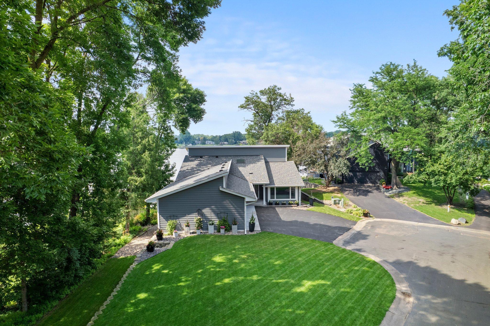 Saint Paul, Minnesota, 55126, United States, 4 Bedrooms Bedrooms, ,4 BathroomsBathrooms,Residential,Active,2027818