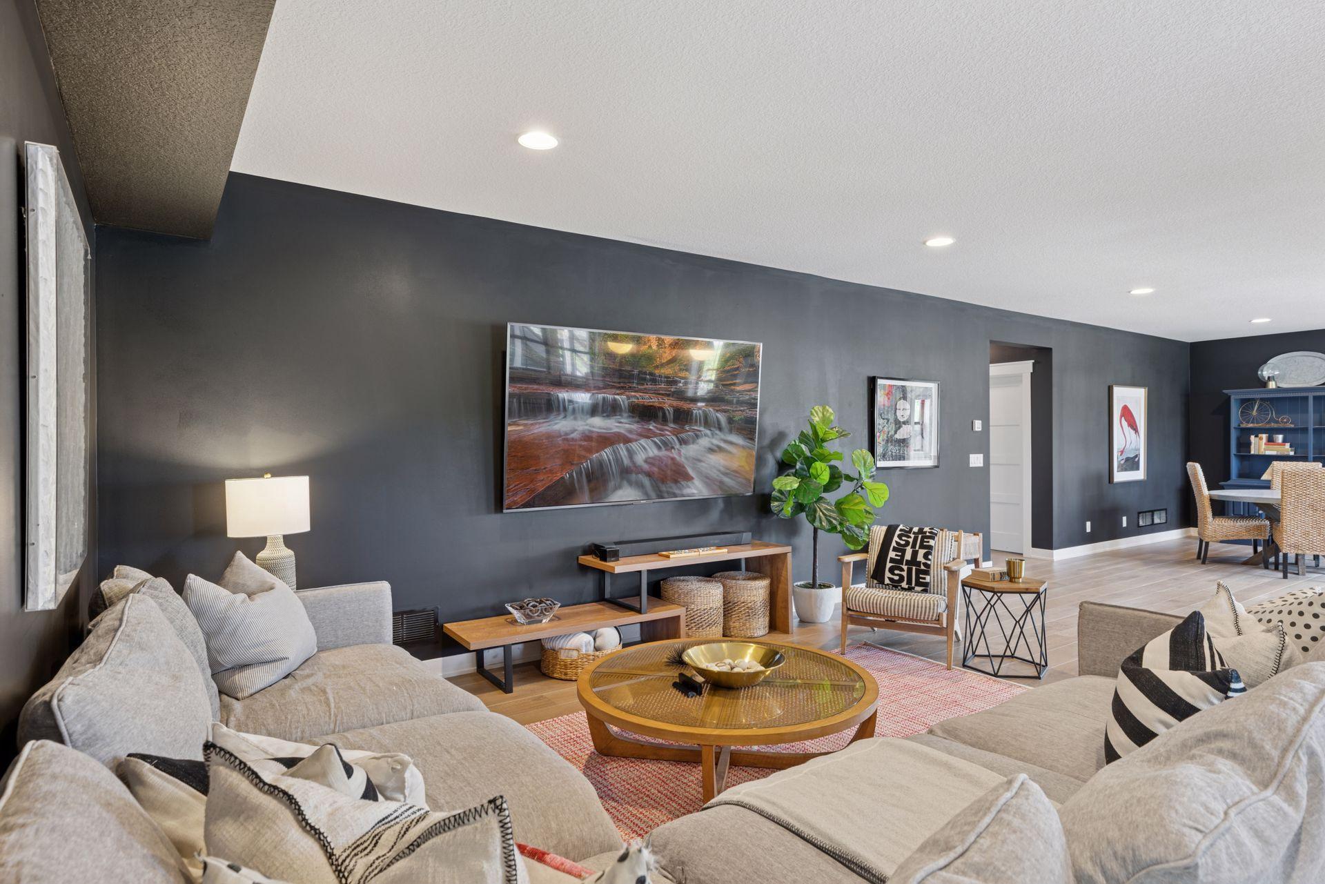 Woodbury, Minnesota, 55129, United States, 6 Bedrooms Bedrooms, ,6 BathroomsBathrooms,Residential,Active,1871286