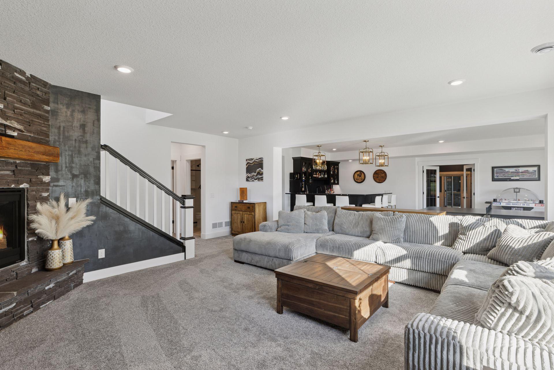 Lake Elmo, Minnesota, 55042, United States, 5 Bedrooms Bedrooms, ,5 BathroomsBathrooms,Residential,Active,1987220