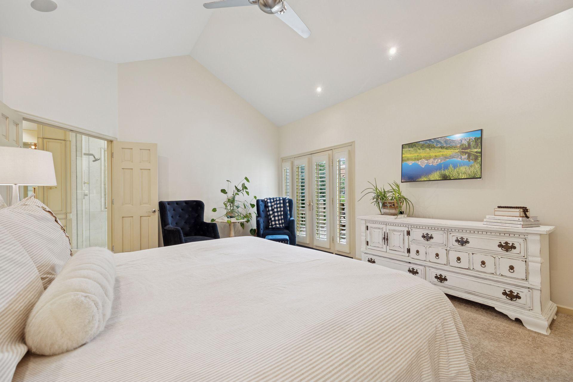 Eden Prairie, Minnesota, 55347, United States, 4 Bedrooms Bedrooms, ,5 BathroomsBathrooms,Residential,Active,1959538