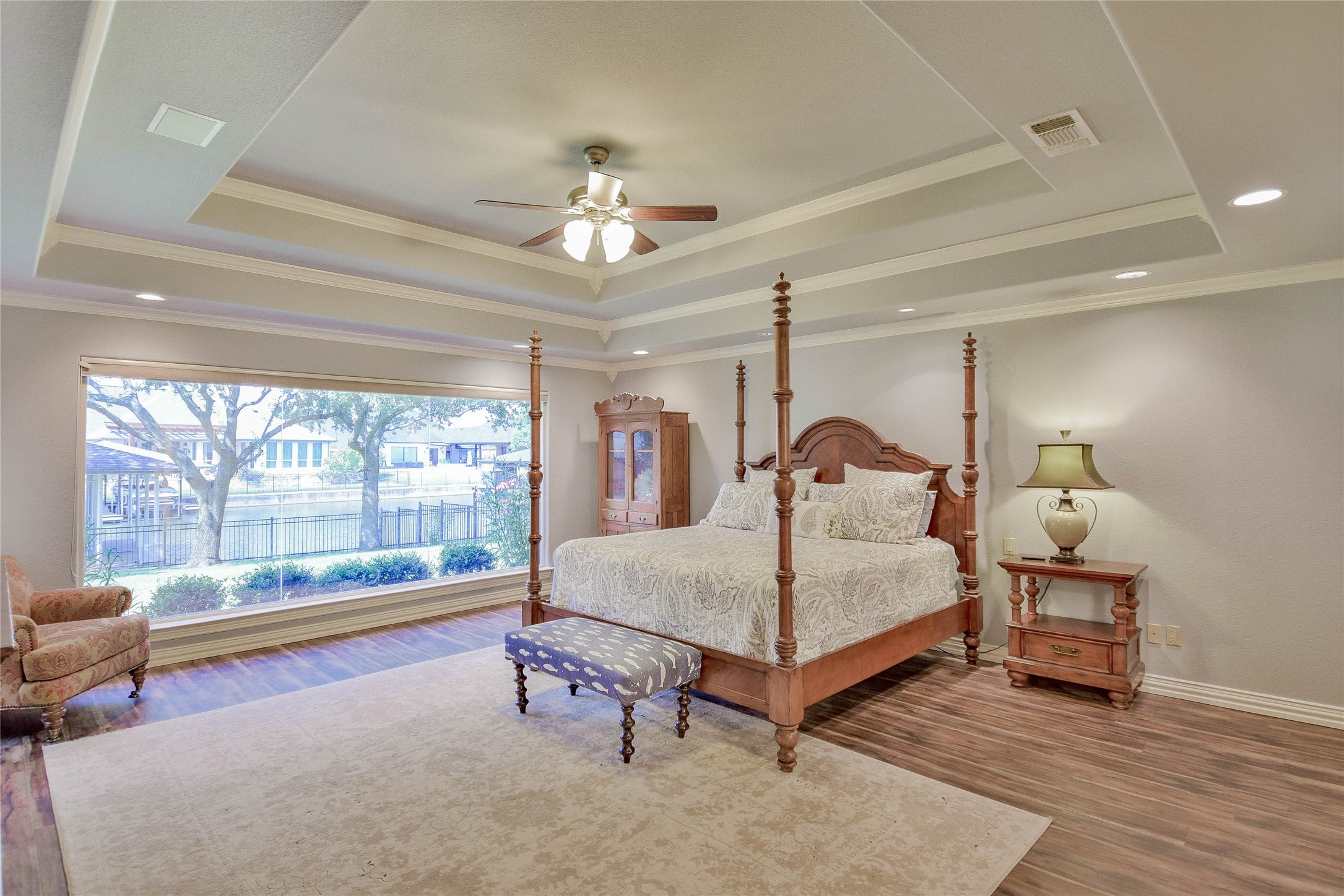 Granbury, Texas, 76048, United States, 3 Bedrooms Bedrooms, ,3 BathroomsBathrooms,Residential,Active,1943796
