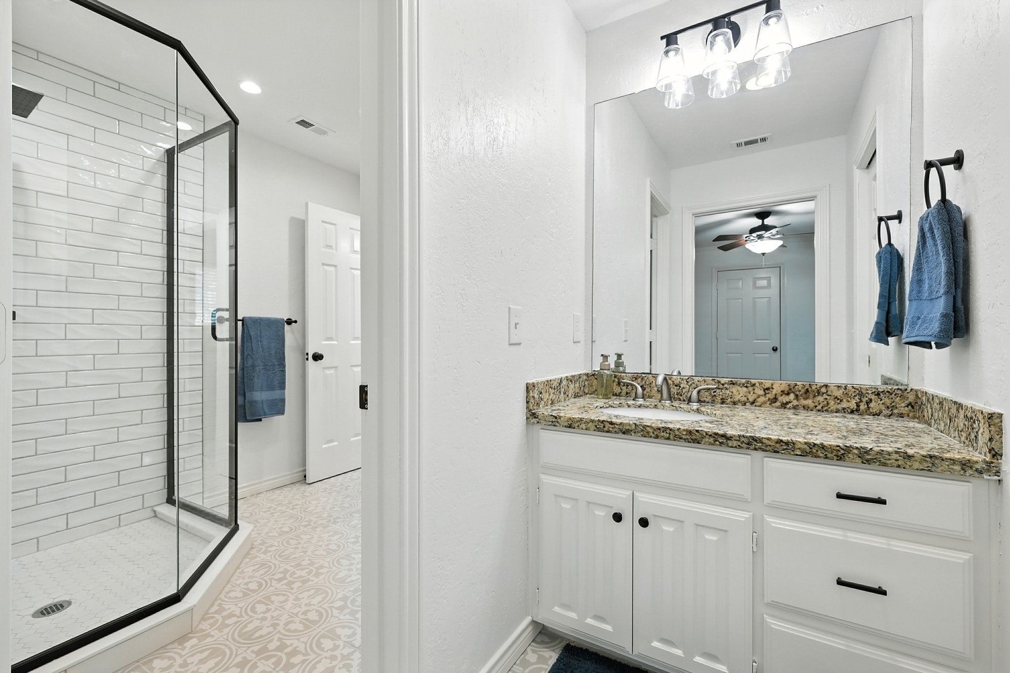 Flower Mound, Texas, 75022, United States, 5 Bedrooms Bedrooms, ,5 BathroomsBathrooms,Residential,Active,1941349