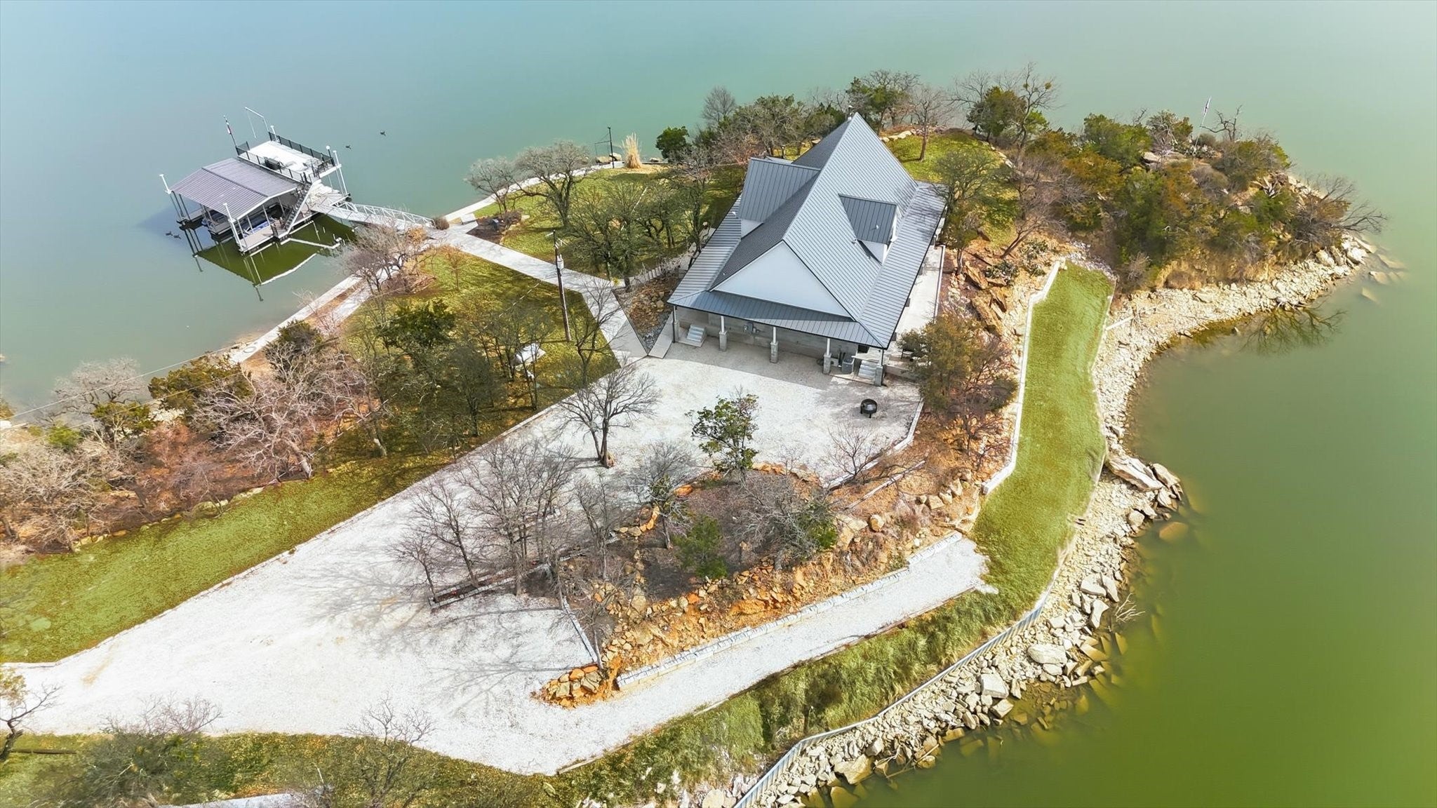 Graham, Texas, 76450, United States, 4 Bedrooms Bedrooms, ,4 BathroomsBathrooms,Residential,Active,2017097