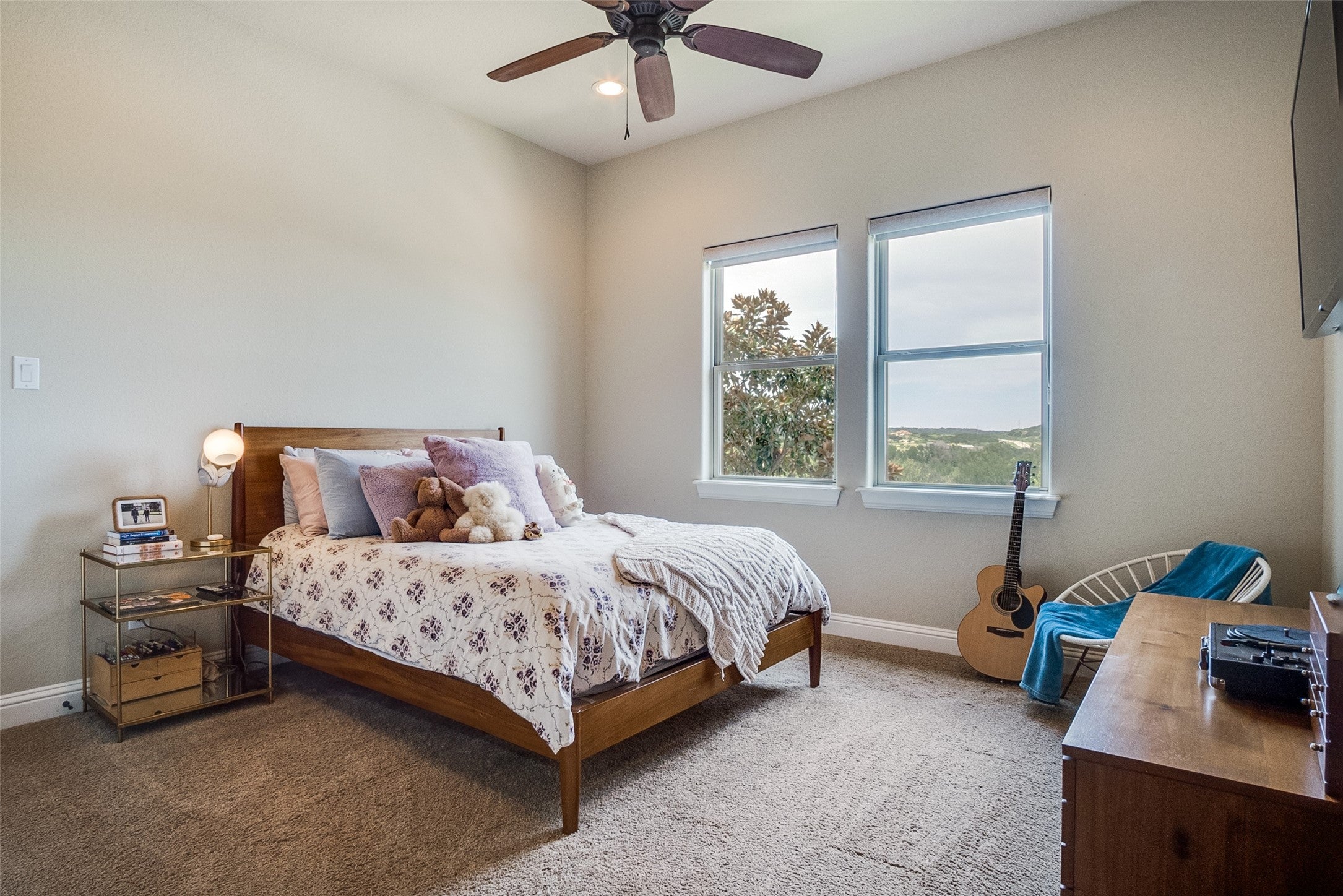 Graford, Texas, 76449, United States, 5 Bedrooms Bedrooms, ,4 BathroomsBathrooms,Residential,Active,1902943