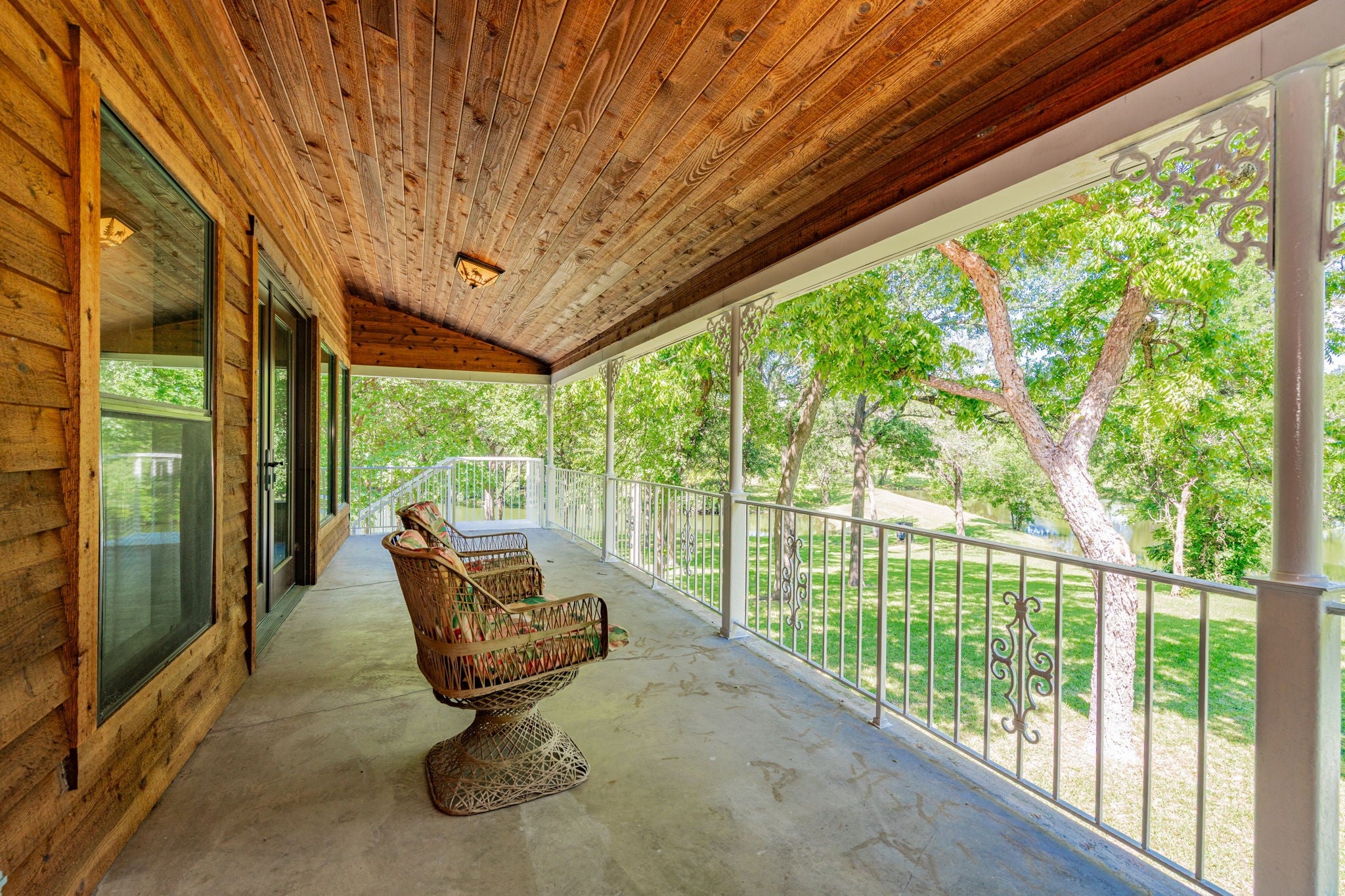 Seagoville, Texas, 75159, United States, 4 Bedrooms Bedrooms, ,5 BathroomsBathrooms,Residential,Active,1810463