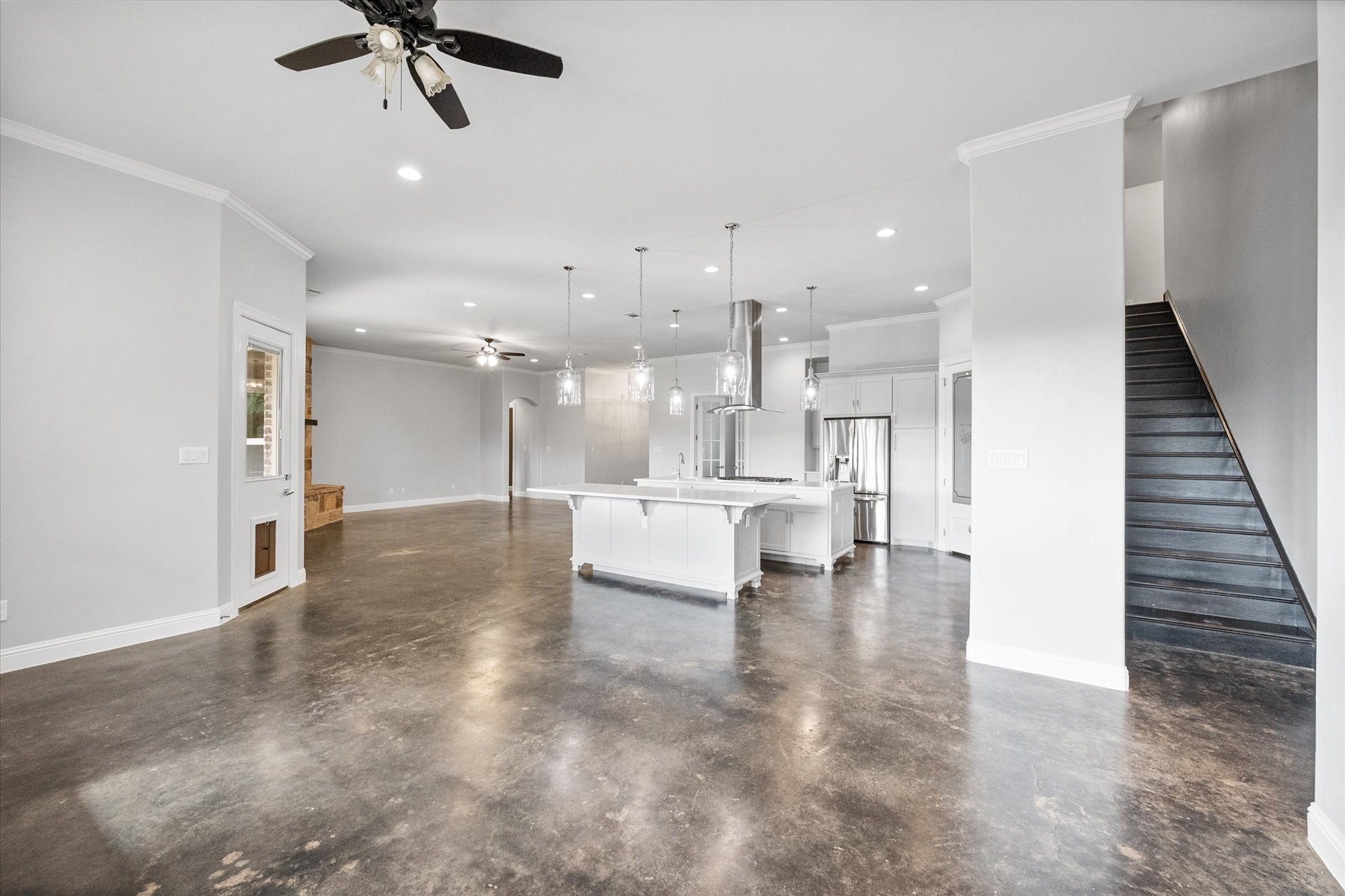 Mansfield, Texas, 76063, United States, 5 Bedrooms Bedrooms, ,6 BathroomsBathrooms,Residential,Contingent,1799362