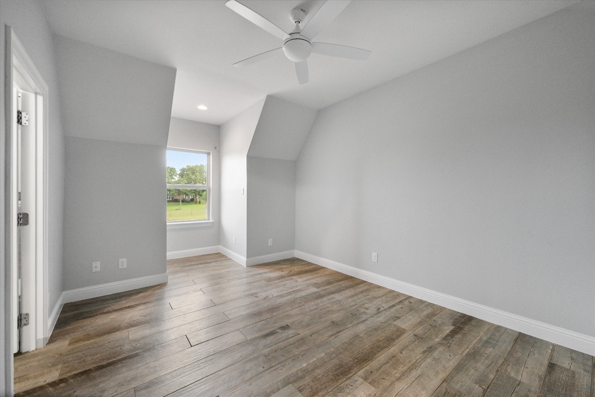 Mansfield, Texas, 76063, United States, 5 Bedrooms Bedrooms, ,6 BathroomsBathrooms,Residential,Contingent,1799362