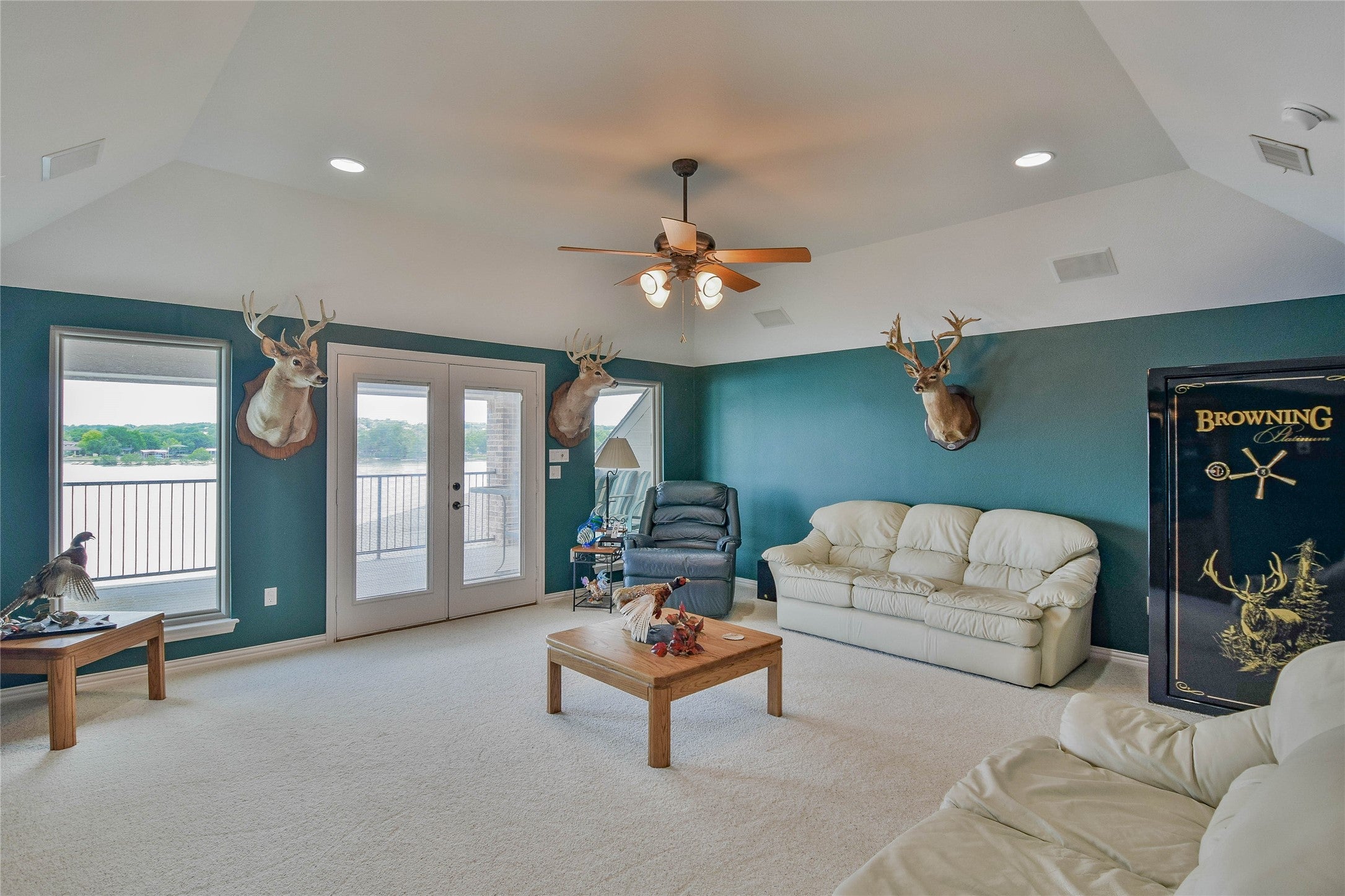 Granbury, Texas, 76048, United States, ,5 BathroomsBathrooms,Residential,Active,1799390