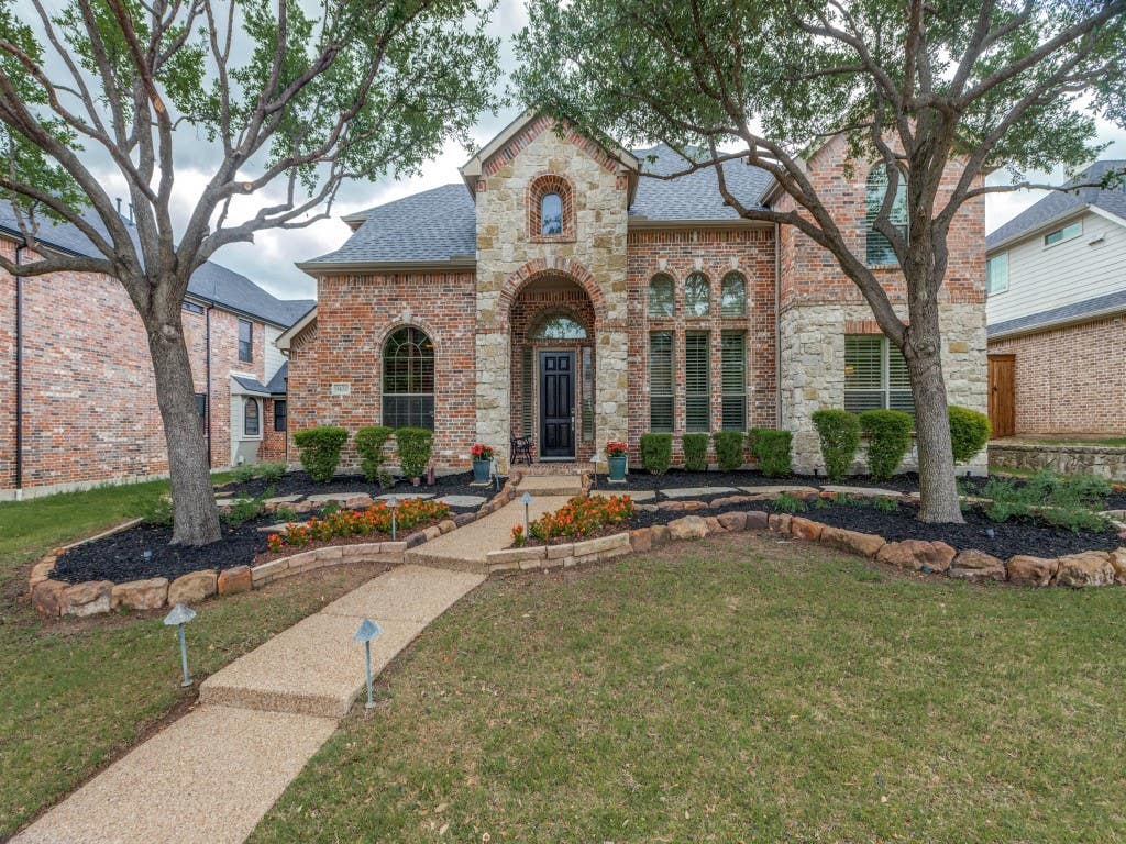 9430 IRONWOOD DR, FRISCO, TX 75033, photo 1 of 40
