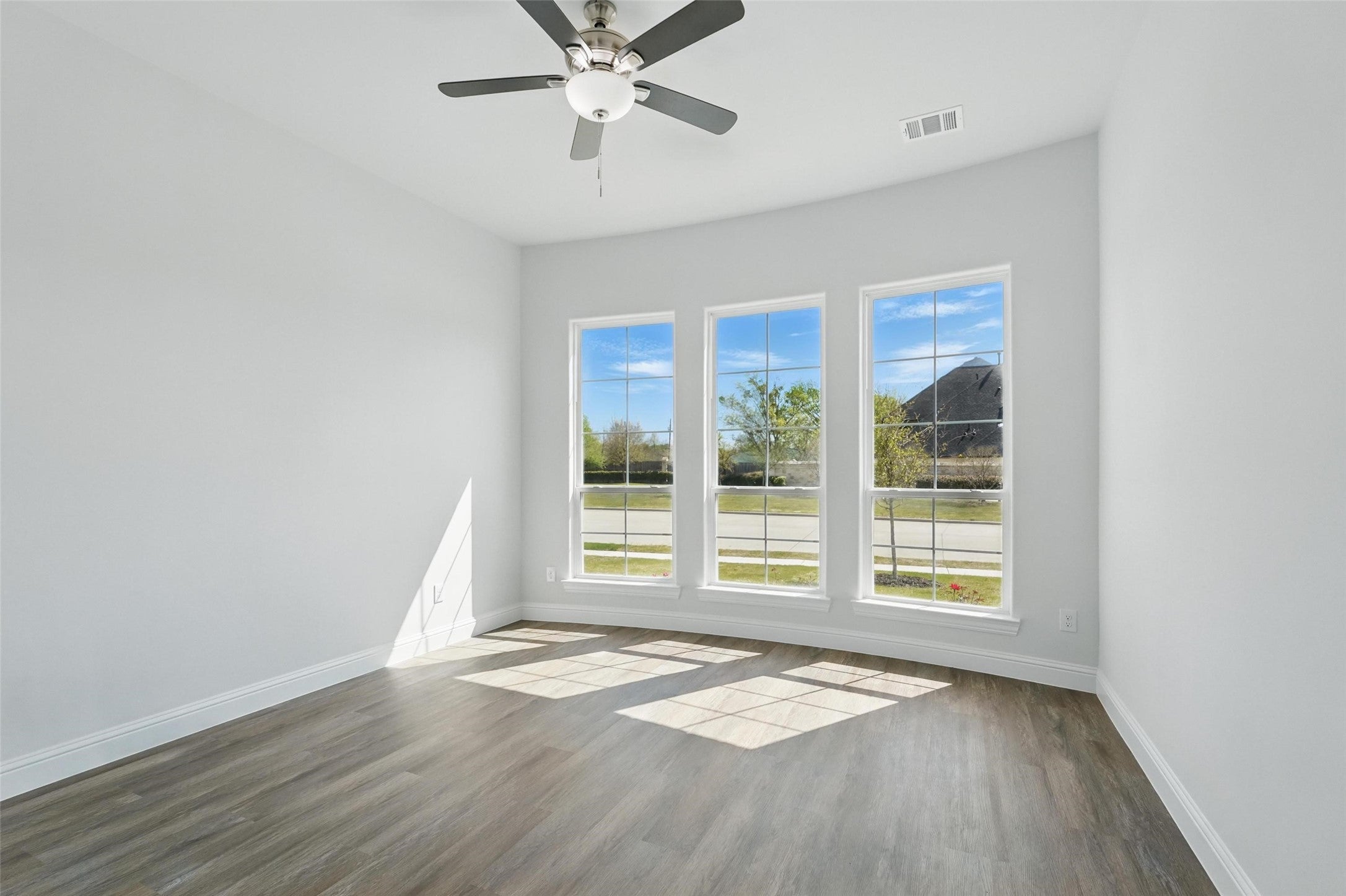 Wylie, Texas, 75098, United States, 5 Bedrooms Bedrooms, ,6 BathroomsBathrooms,Residential,Active,1894588