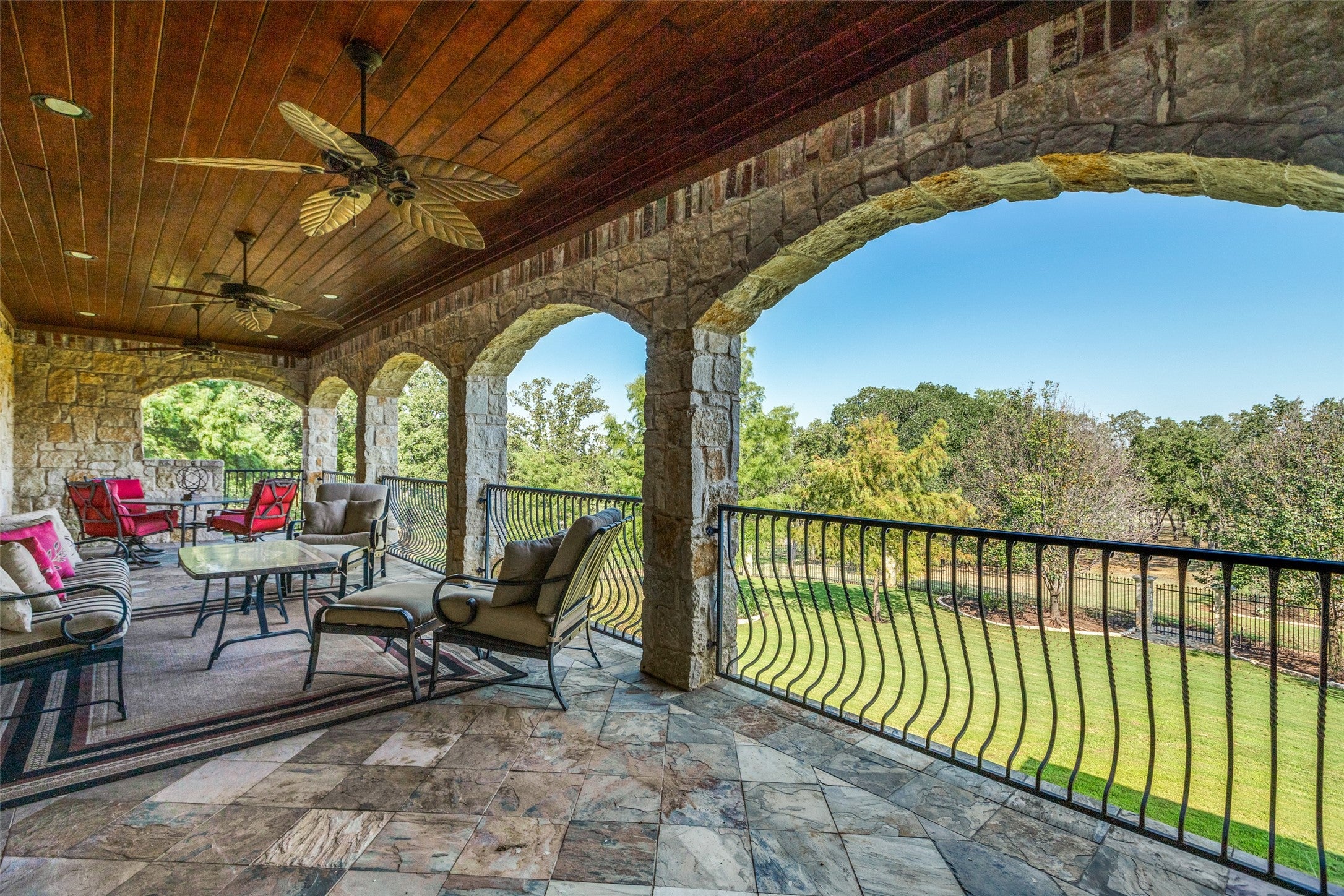 Pilot Point, Texas, 76258, United States, 6 Bedrooms Bedrooms, ,8 BathroomsBathrooms,Residential,Active,1953394