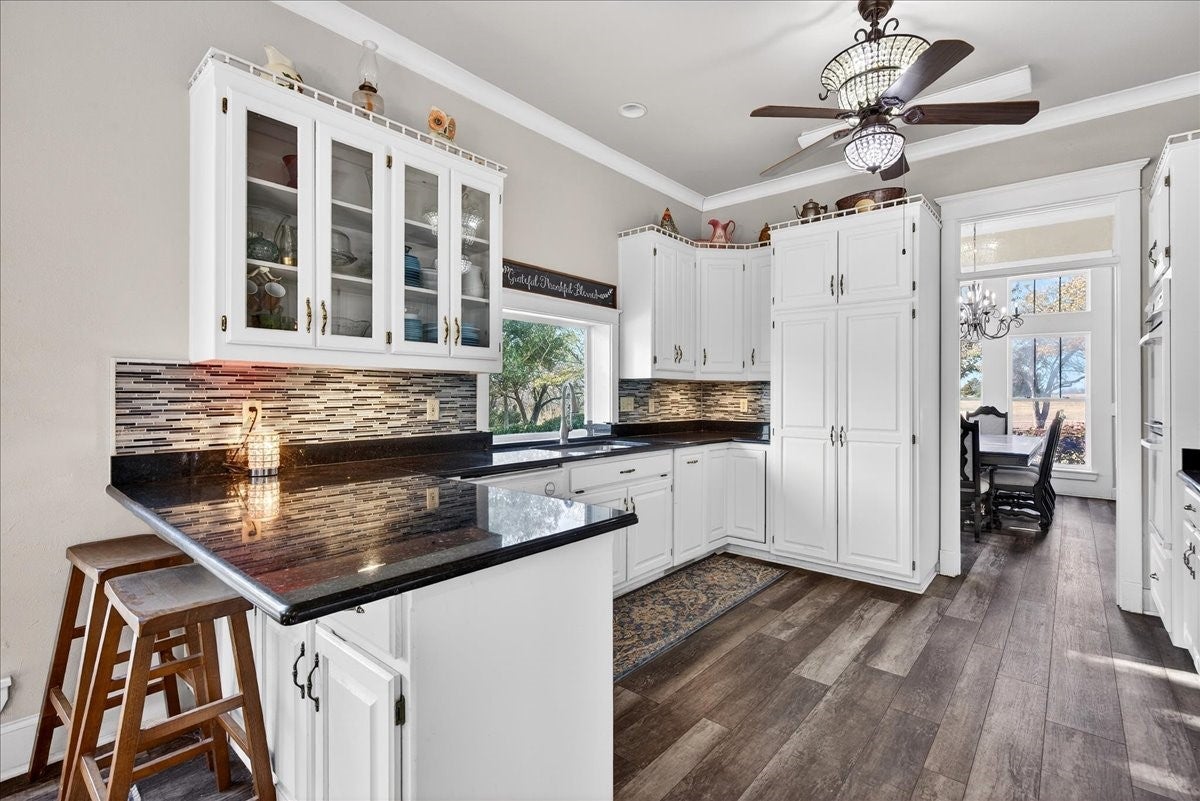 Scurry, Texas, 75158, United States, 4 Bedrooms Bedrooms, ,3 BathroomsBathrooms,Residential,Active,2007195