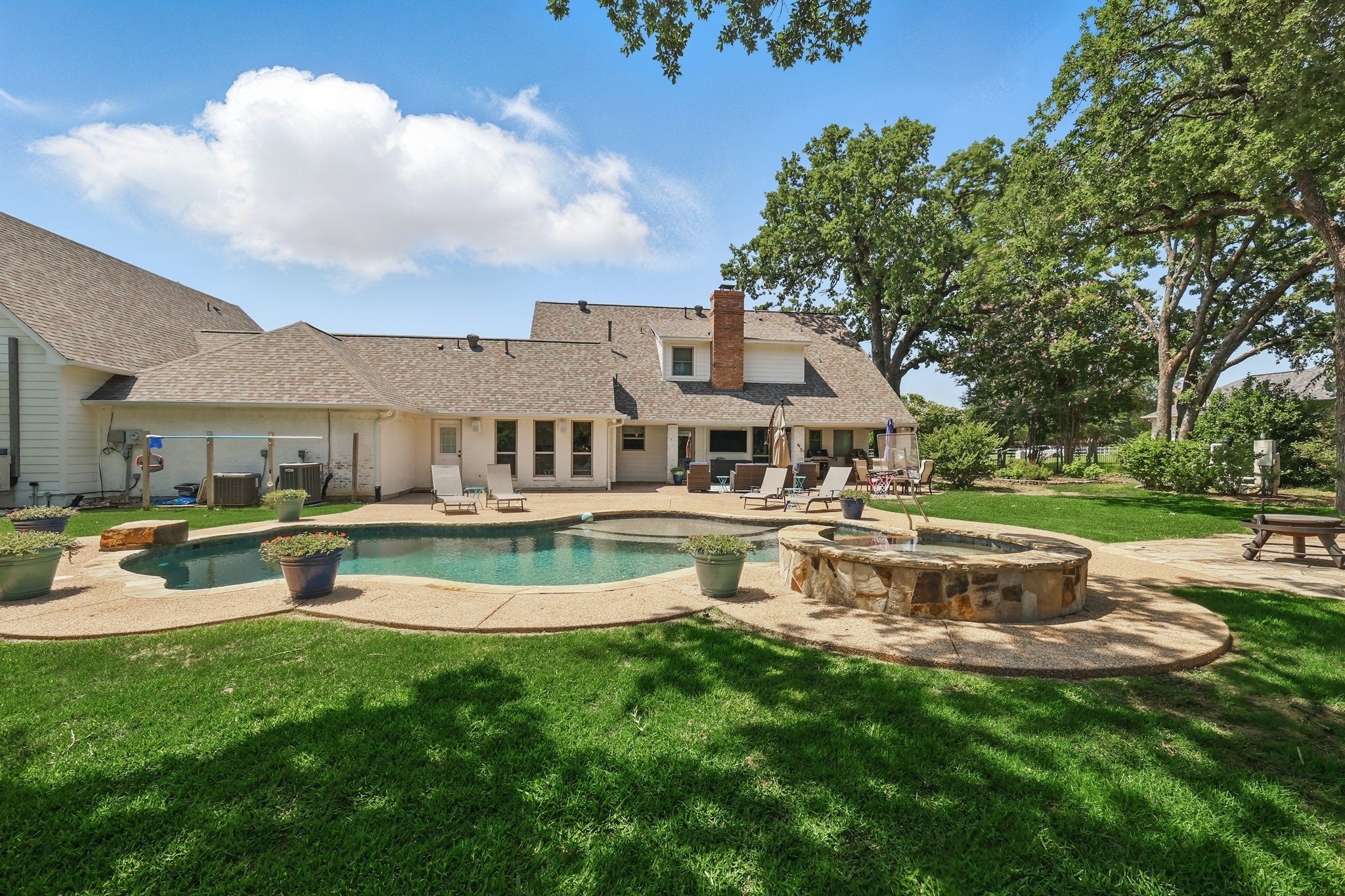 Flower Mound, Texas, 75022, United States, 5 Bedrooms Bedrooms, ,5 BathroomsBathrooms,Residential,Active,1941349