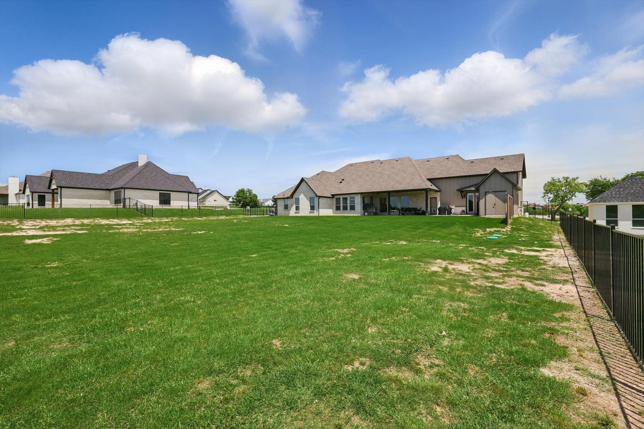 Fort Worth, Texas, 76126, United States, 4 Bedrooms Bedrooms, ,6 BathroomsBathrooms,Residential,Active,1828687