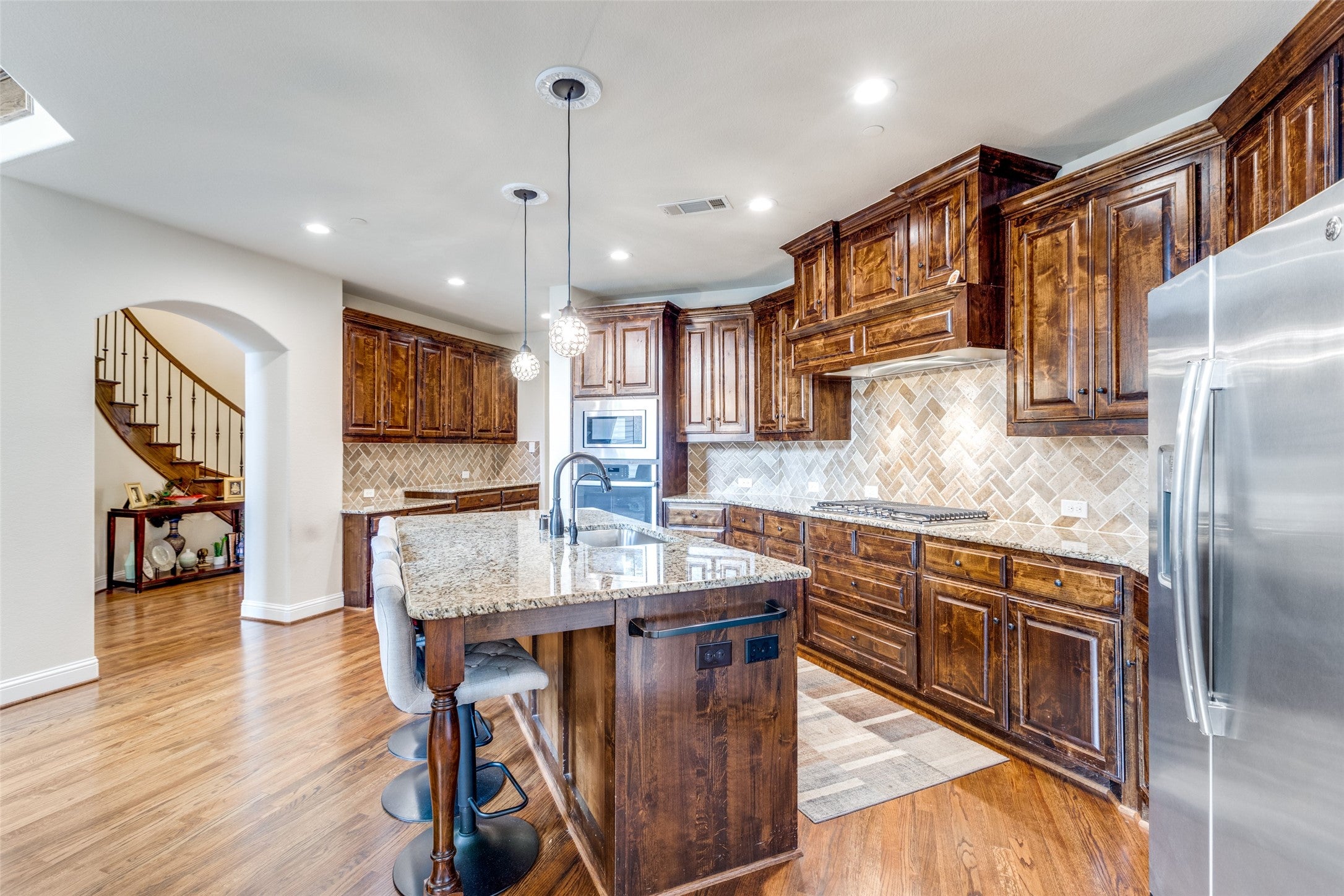 Prosper, Texas, 75078, United States, 5 Bedrooms Bedrooms, ,4 BathroomsBathrooms,Residential,Active,1905373