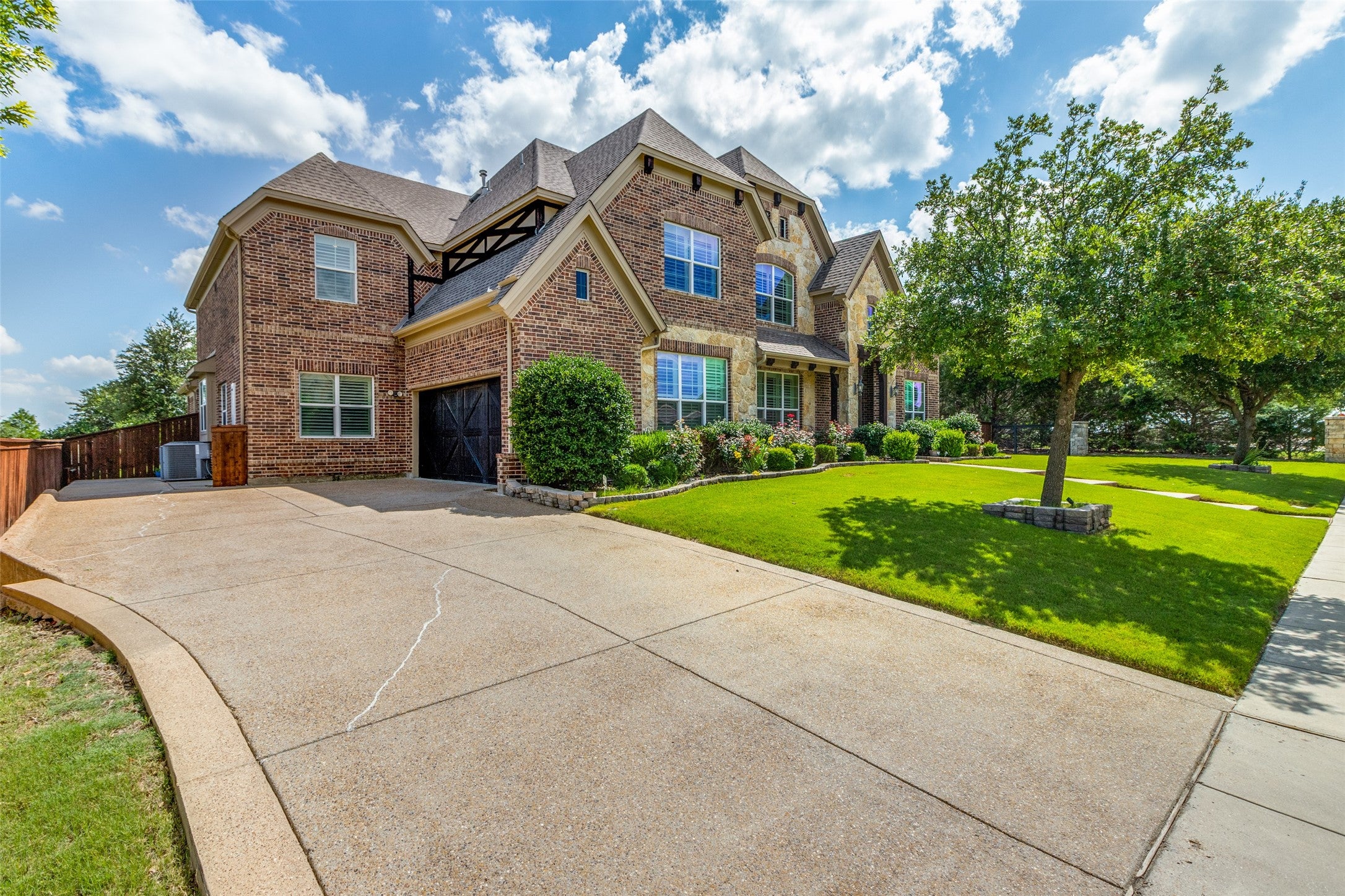 Prosper, Texas, 75078, United States, 5 Bedrooms Bedrooms, ,4 BathroomsBathrooms,Residential,Active,1905373