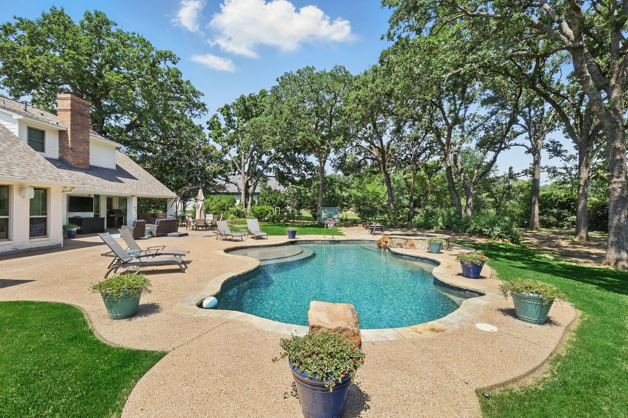 Flower Mound, Texas, 75022, United States, 5 Bedrooms Bedrooms, ,5 BathroomsBathrooms,Residential,Active,1941349