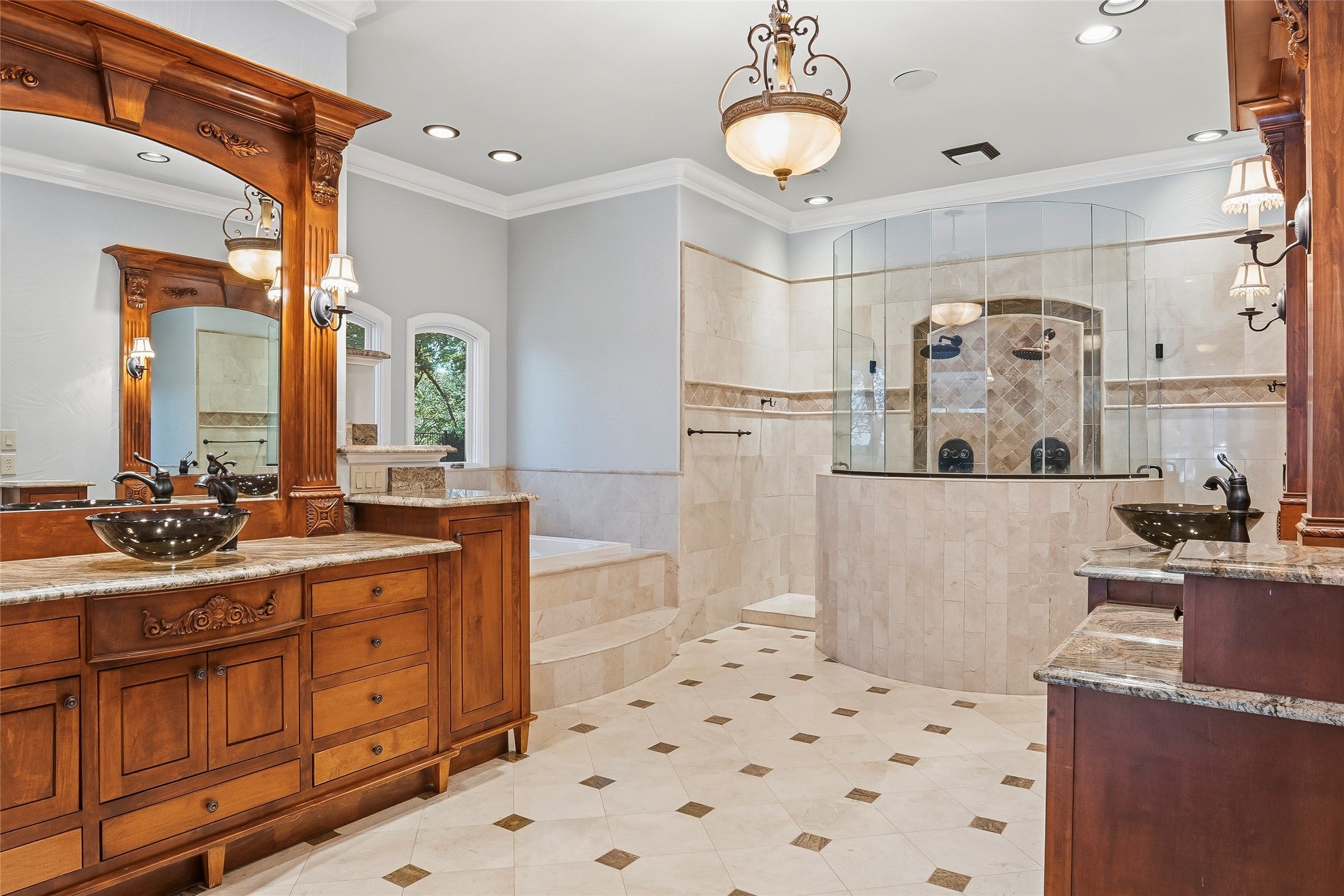 Flower Mound, Texas, 75022, United States, 4 Bedrooms Bedrooms, ,6 BathroomsBathrooms,Residential,Active,1972143