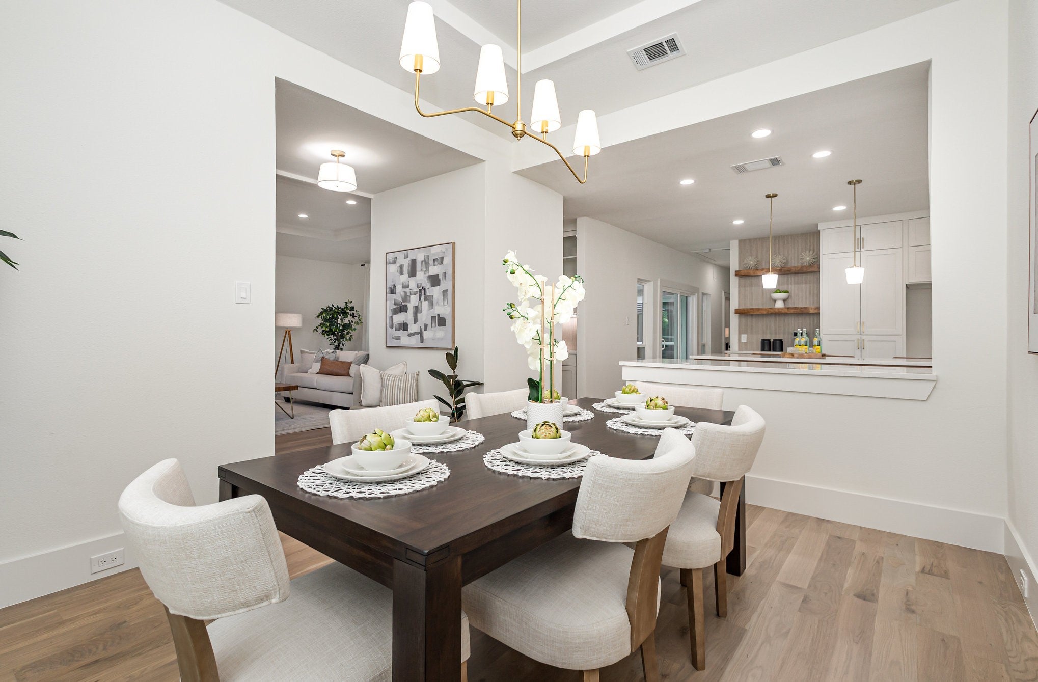 Dallas, Texas, 75214, United States, 4 Bedrooms Bedrooms, ,4 BathroomsBathrooms,Residential,Active,1909628