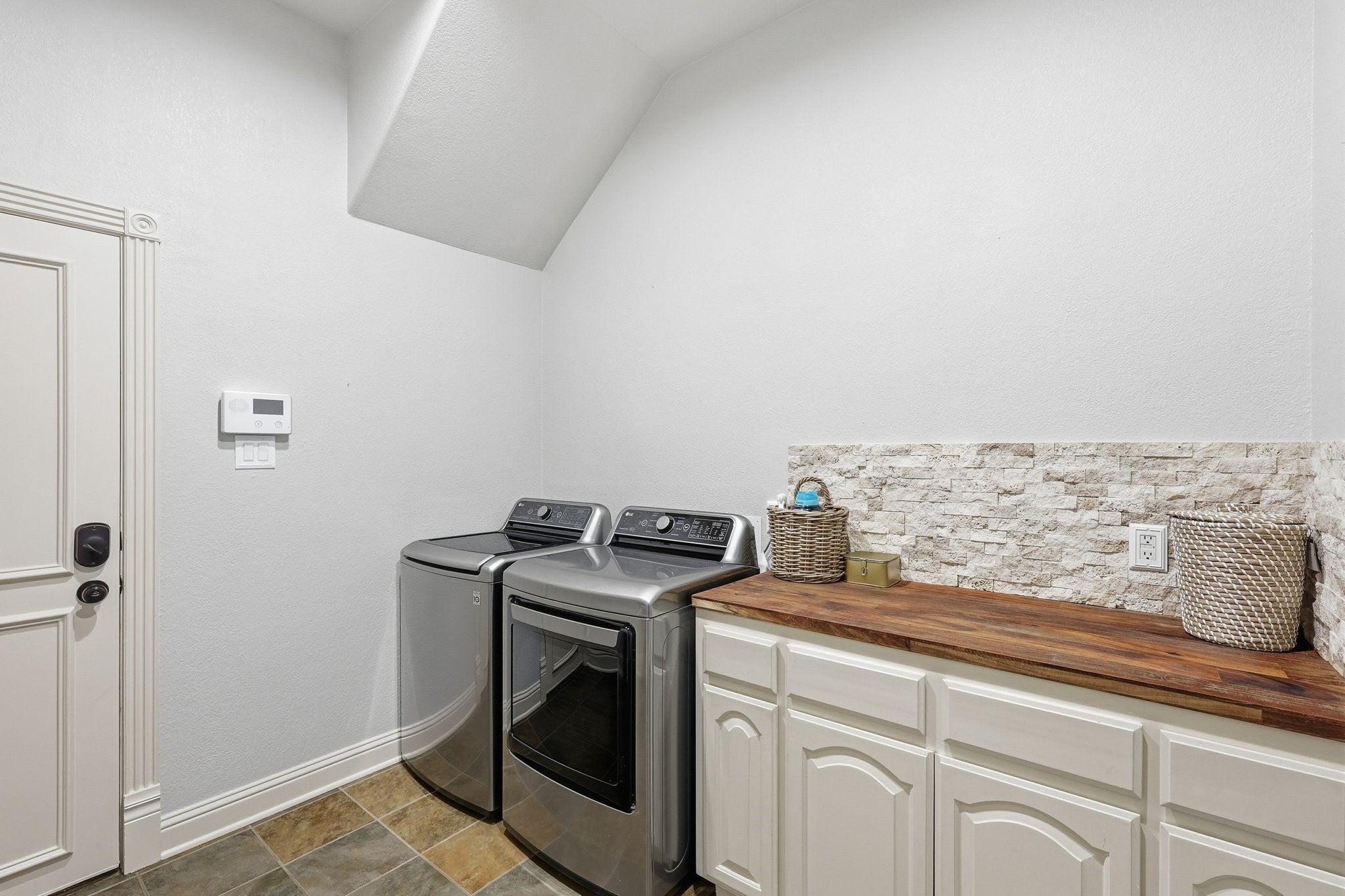 Flower Mound, Texas, 75022, United States, 5 Bedrooms Bedrooms, ,6 BathroomsBathrooms,Residential,Active,2010203