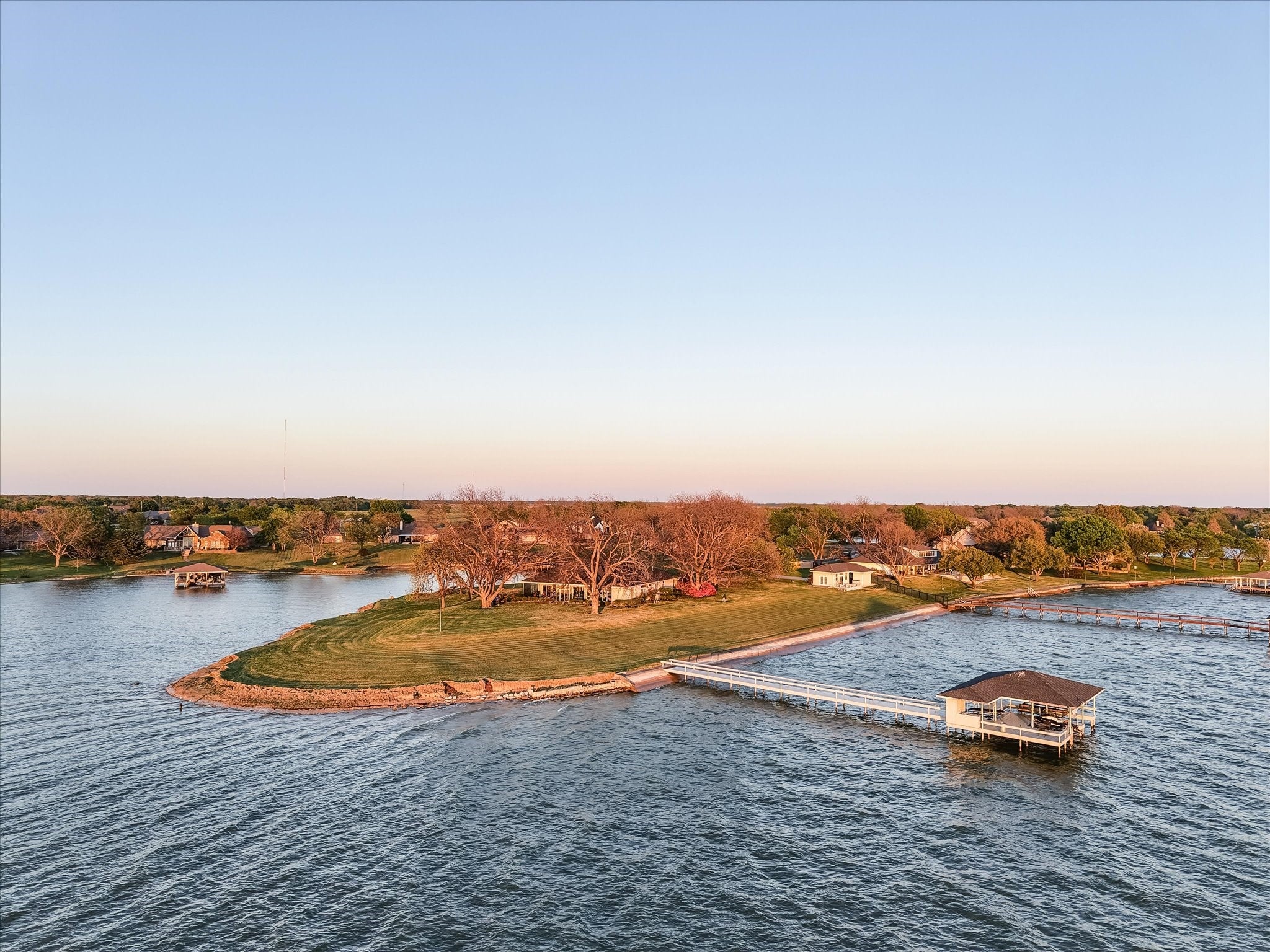 Kerens, Texas, 75144, United States, 5 Bedrooms Bedrooms, ,4 BathroomsBathrooms,Residential,Active,2020765