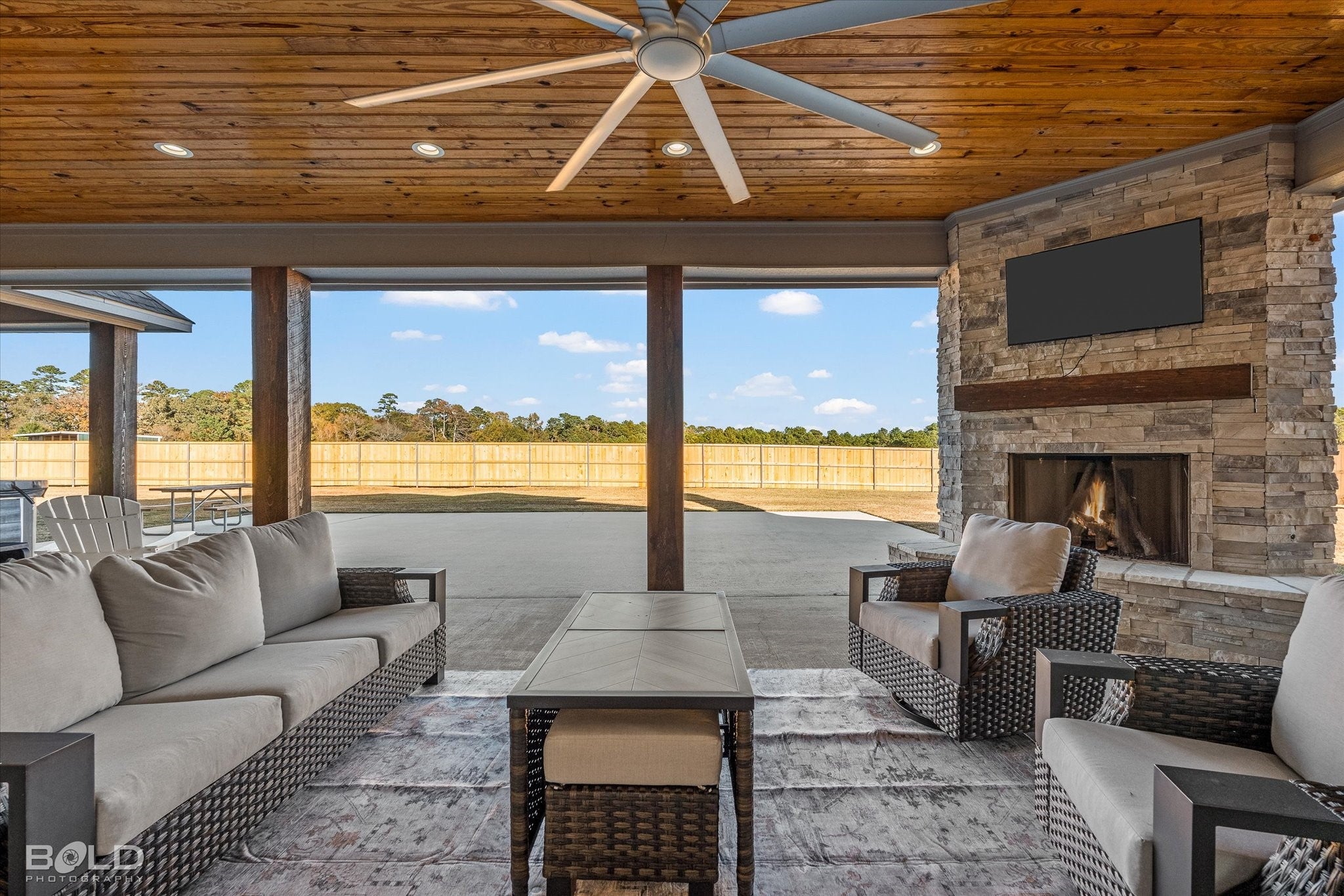 Shreveport, Louisiana, 71107, United States, 4 Bedrooms Bedrooms, ,5 BathroomsBathrooms,Residential,Active,1990582