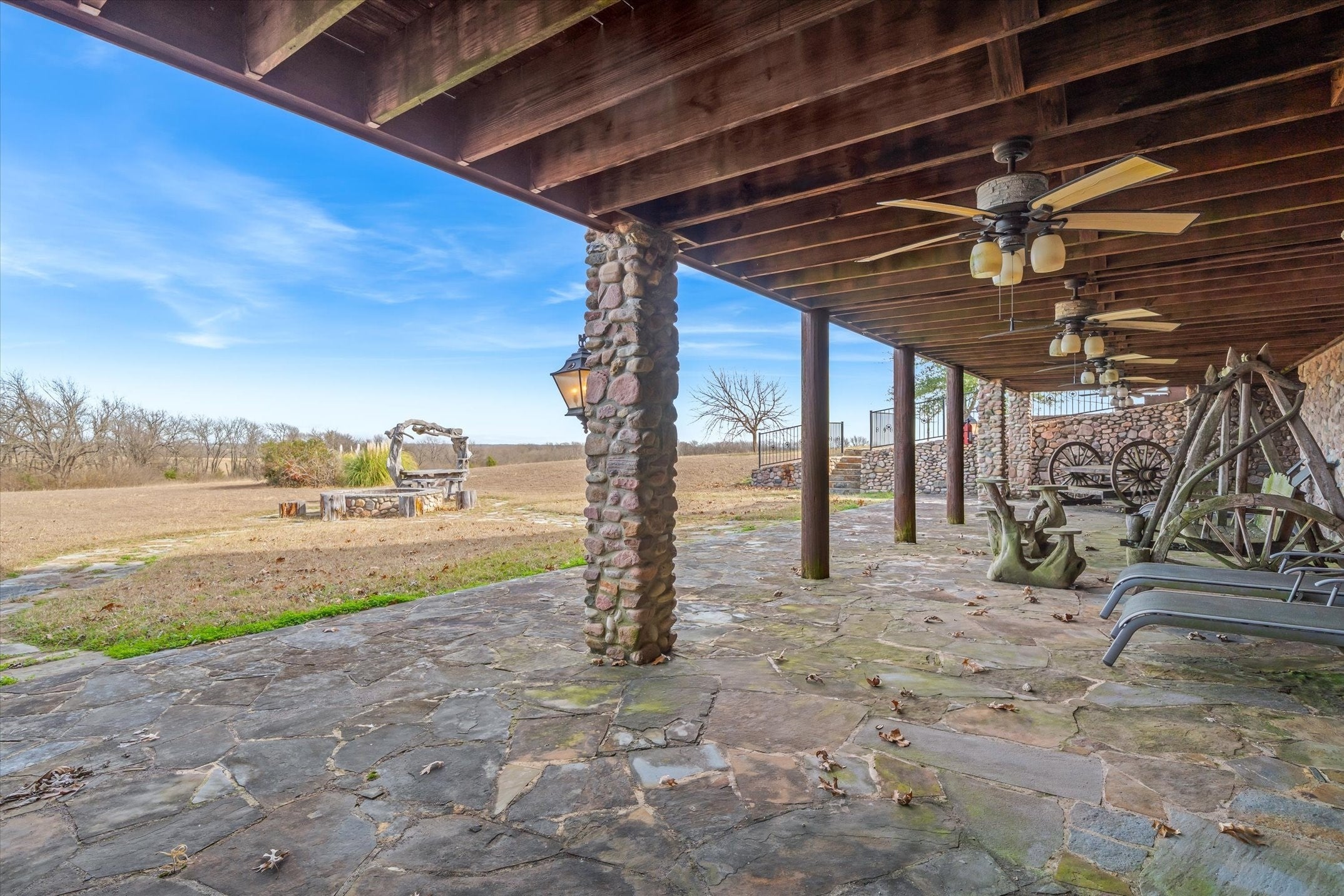 Palmer, Texas, 75152, United States, 6 Bedrooms Bedrooms, ,5 BathroomsBathrooms,Residential,Active,2010532