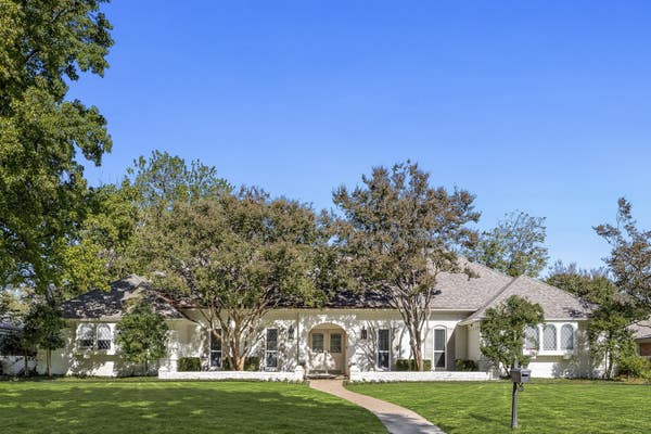 6725 REGALBLUFF DR, DALLAS, TX 75248, photo 1 of 29